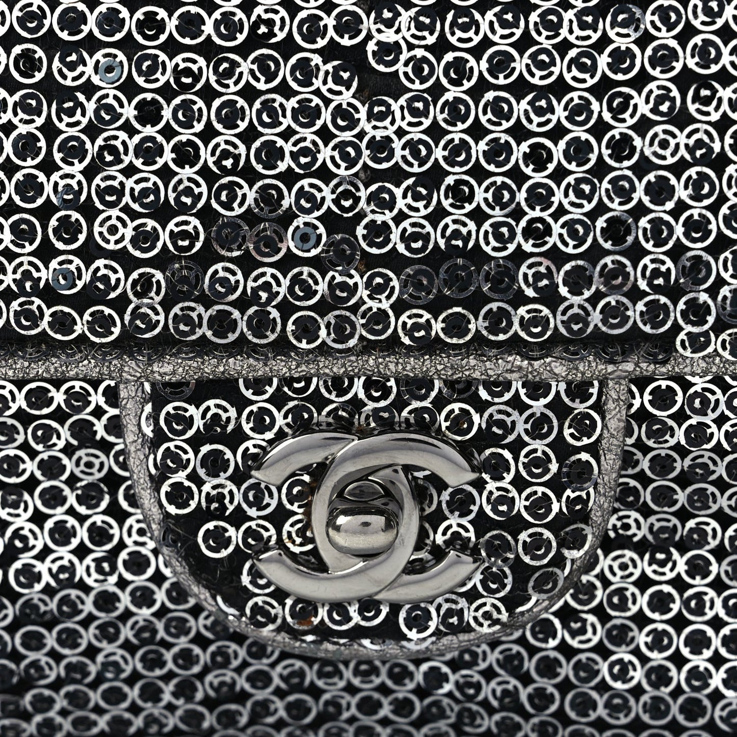 Sequin Medium Single Flap Dark Silver