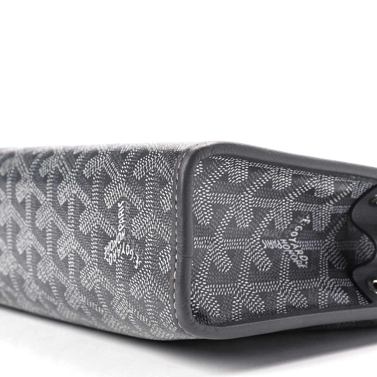 Goyard ine Jouvence Toiletry Pouch Grey 9 of 9