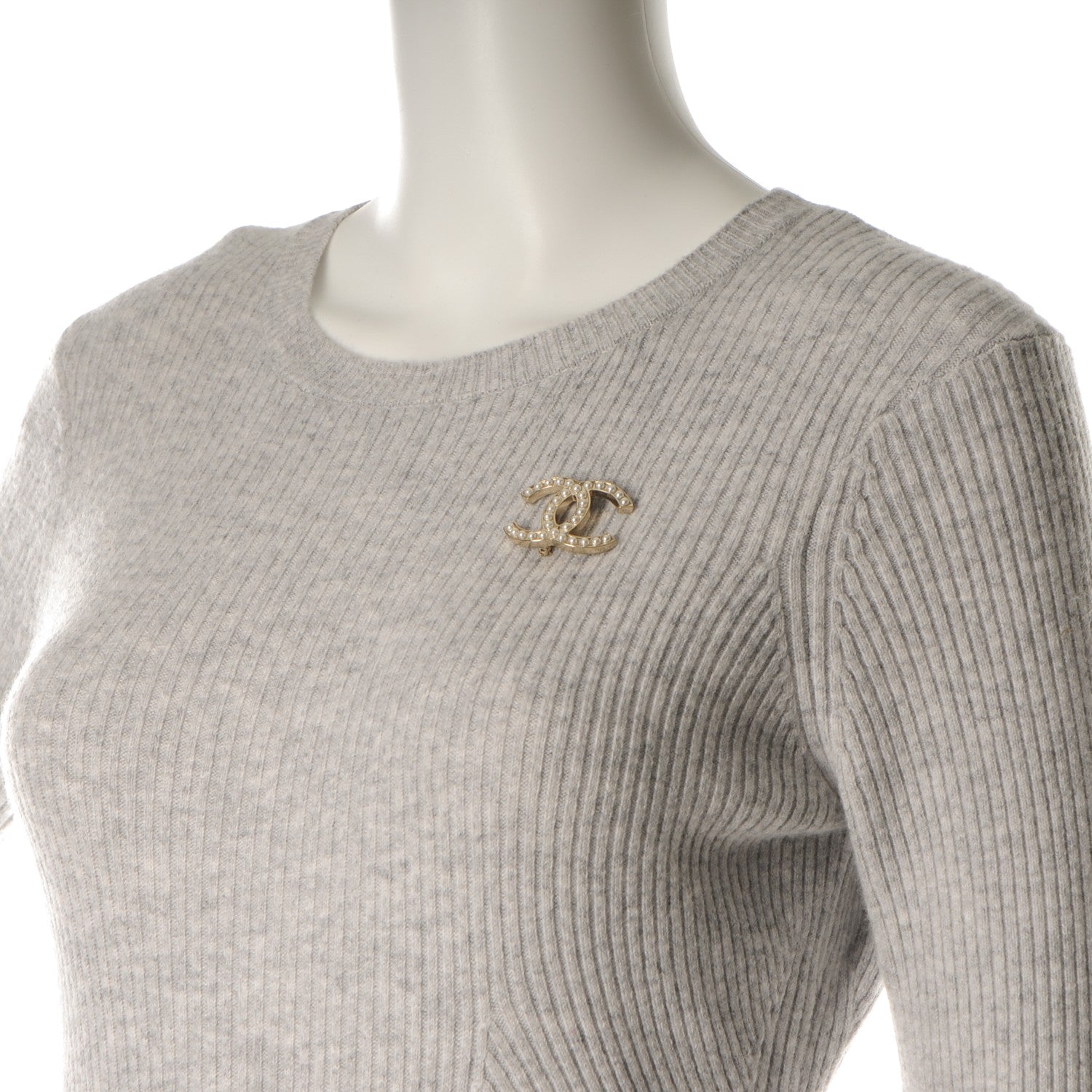 Chanel Pearl CC Brooch Light Gold 2 of 4