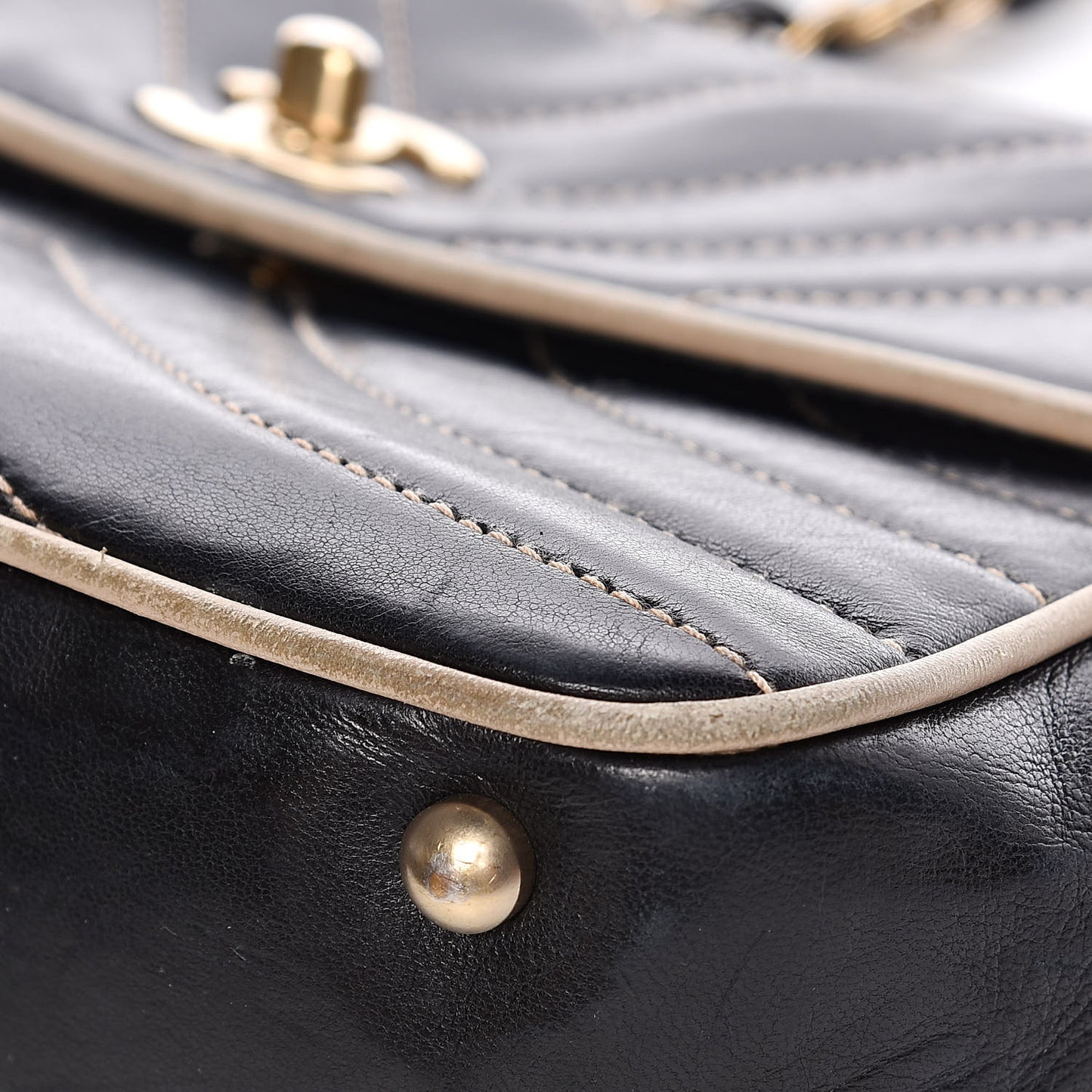 Lambskin Chevron Small Single Flap Bag Black Beige