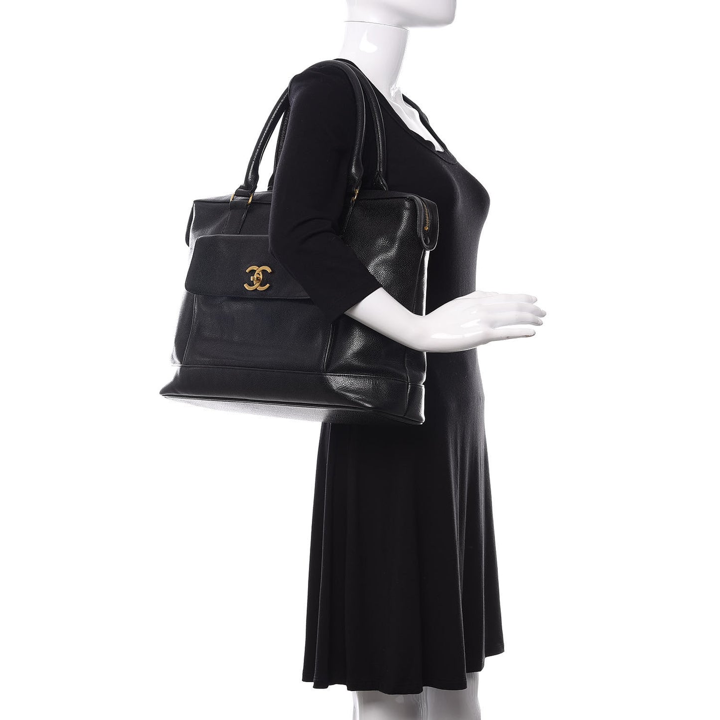 Caviar CC Tote Black
