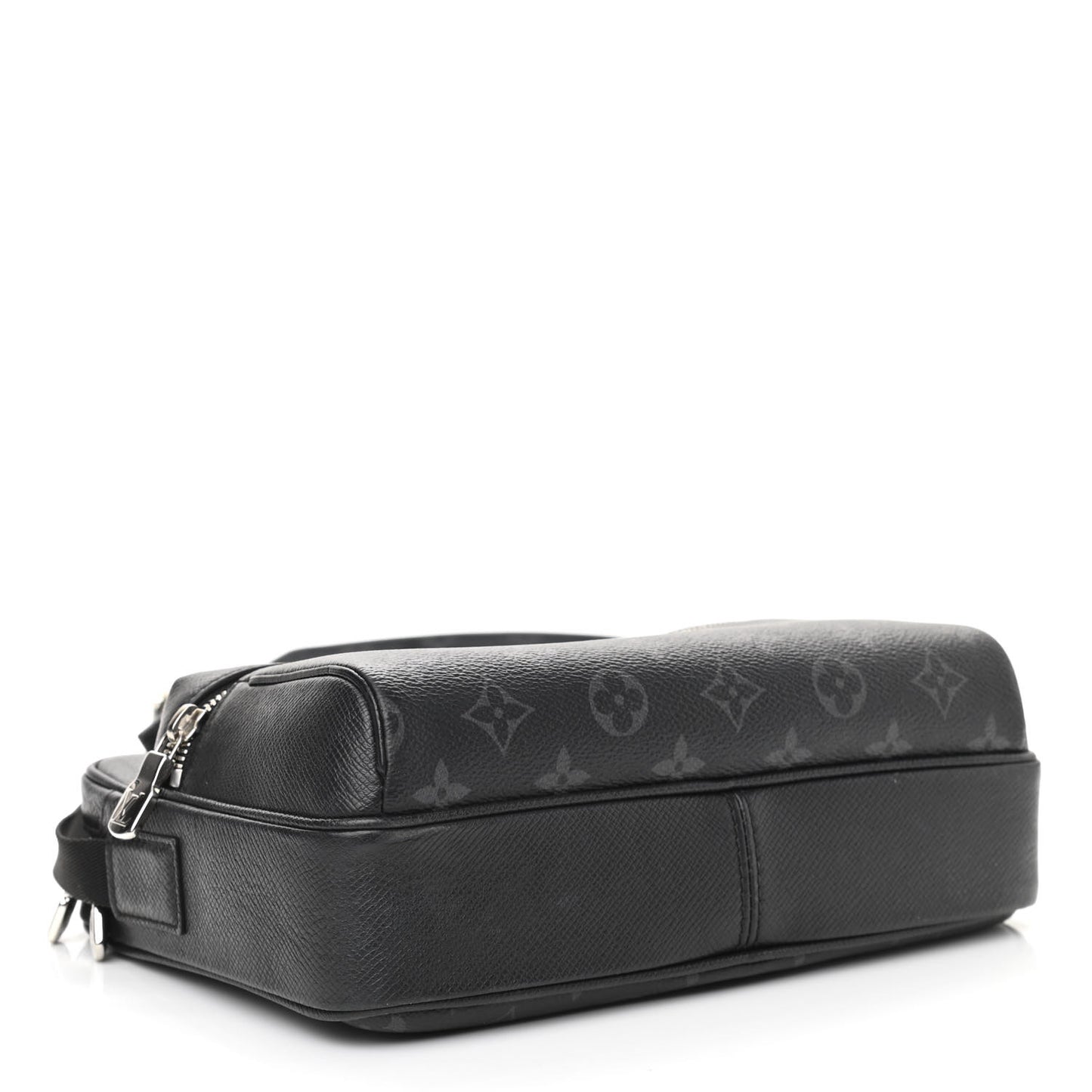 Taiga Monogram Eclipse Outdoor Messenger Black