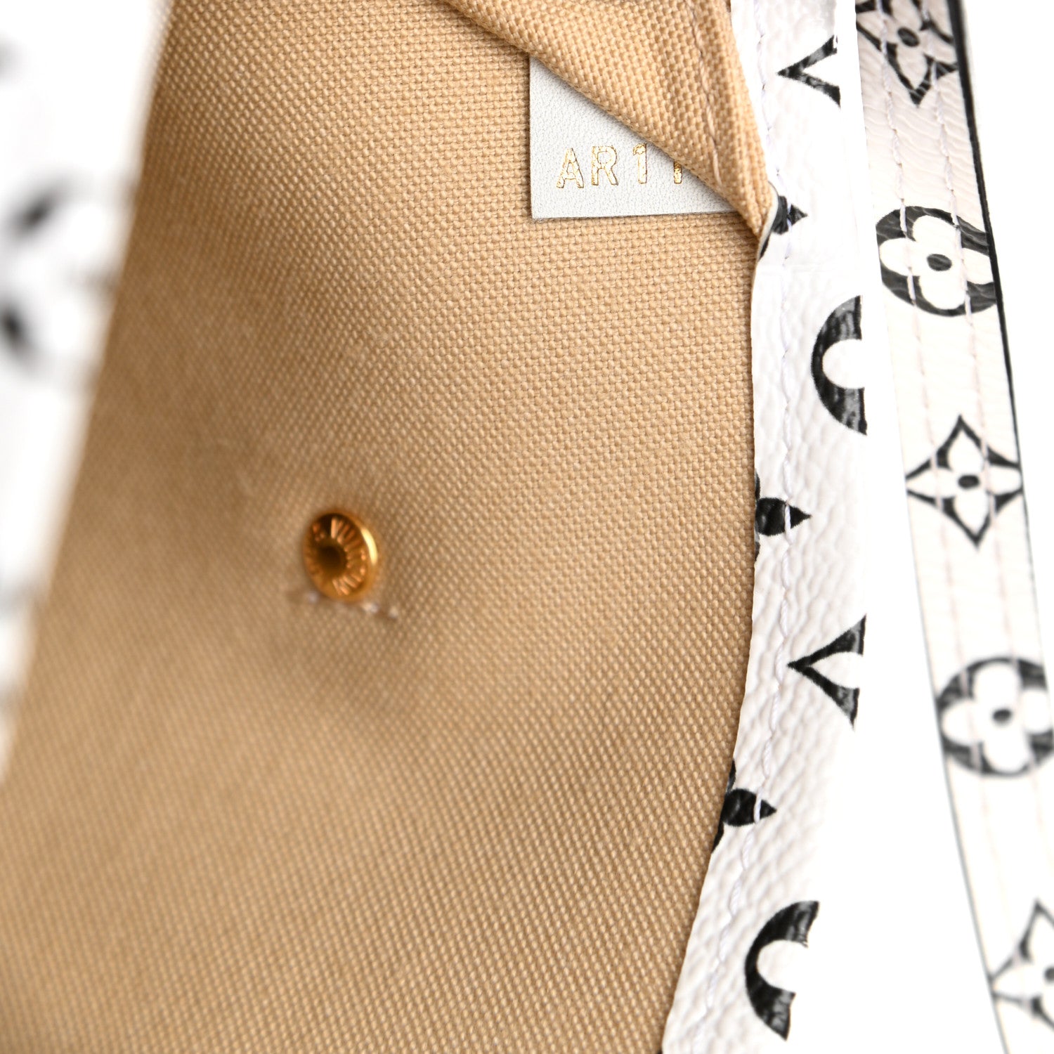 Louis Vuitton Monogram Giant Neverfull MM Kaki 8 of 11