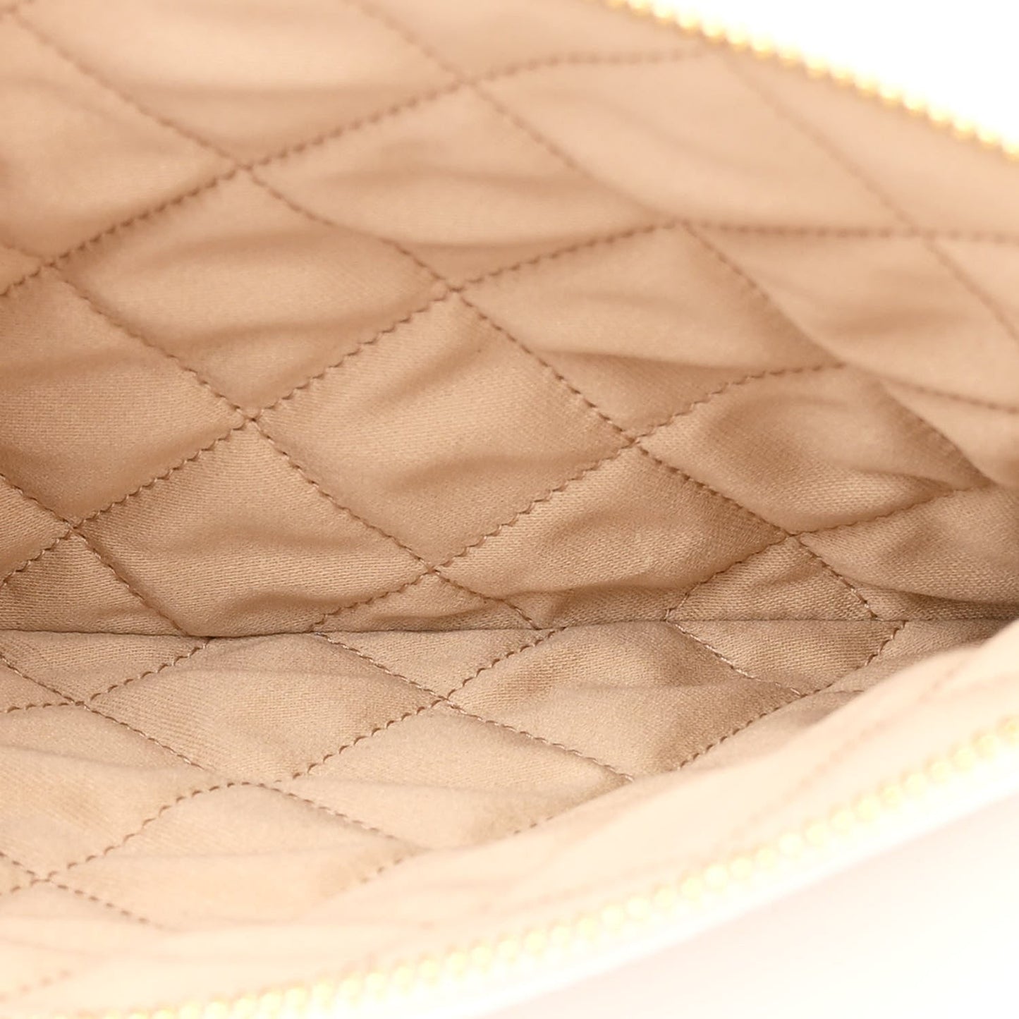 Shiny Calfskin Quilted Small 22 White