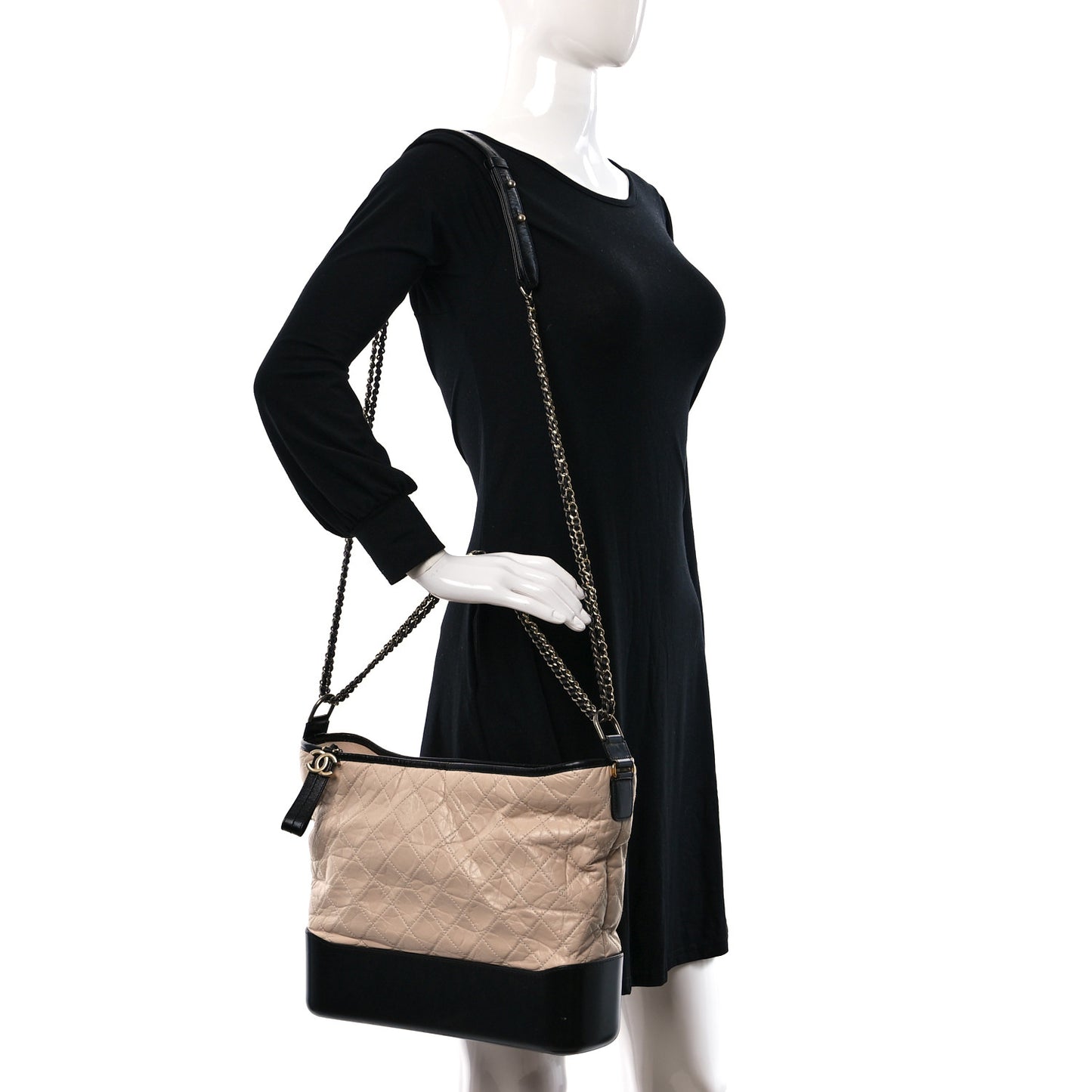 Aged Calfskin Quilted Large Gabrielle Hobo Beige Black