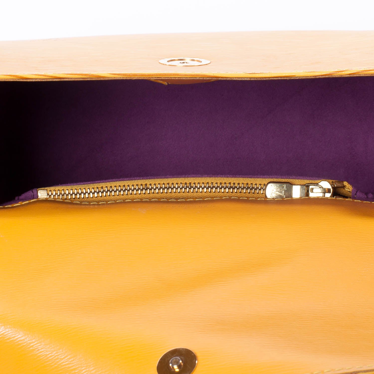 Louis Vuitton Epi Buci Tassil 9 of 10