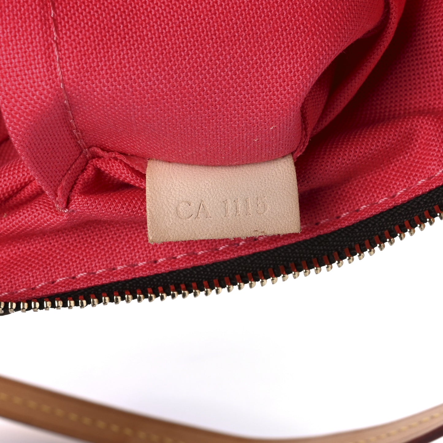 Monogram V Pochette Accessories Grenade