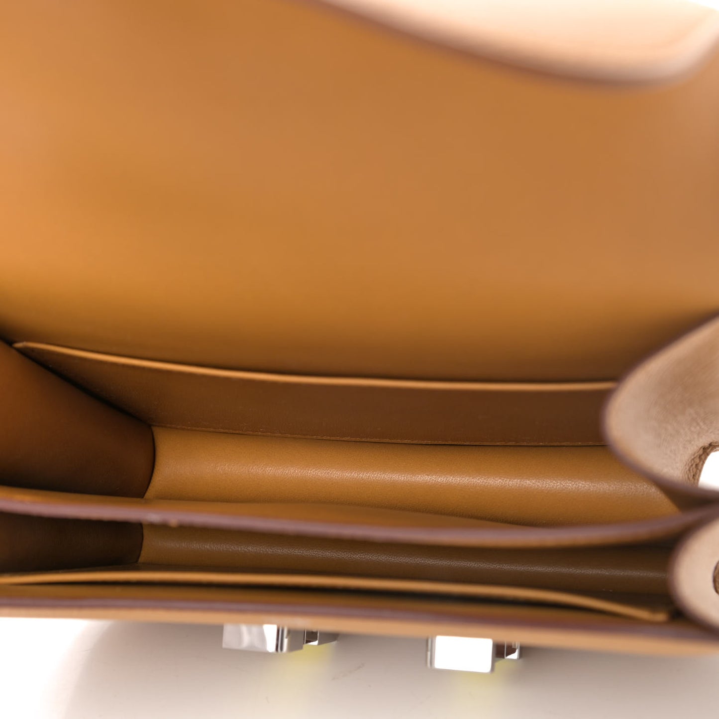 Epsom Enamel Constance 18 Sesame Lime