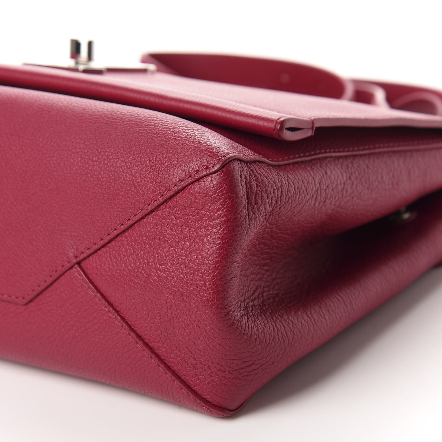 Soft Calfskin Lockme II Top Handle Dahlia