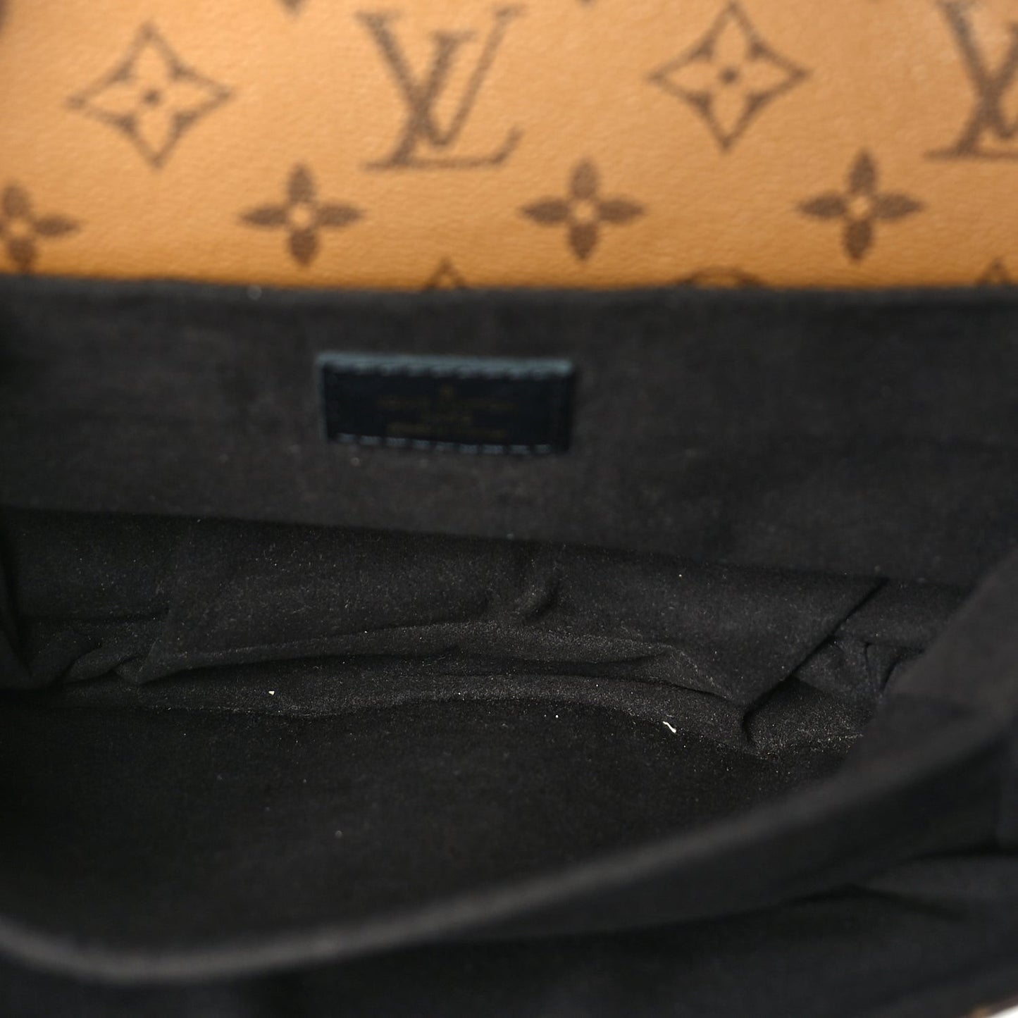Reverse Monogram Pochette Metis