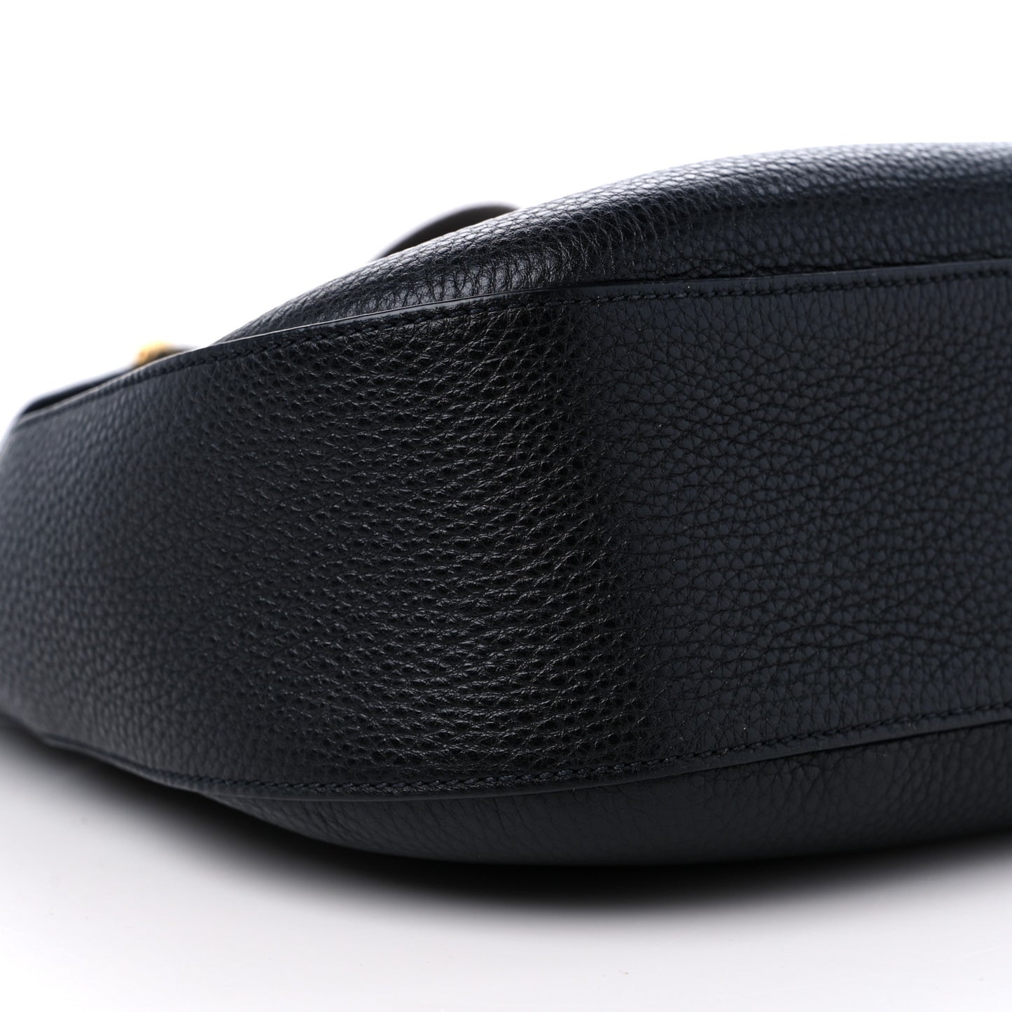 Vitello Daino Zippered Messenger Hobo Black