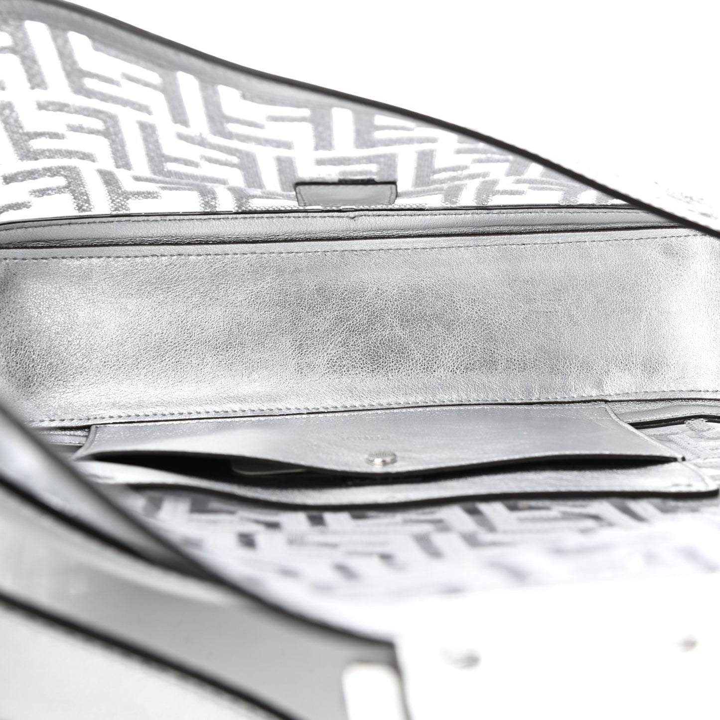 PVC Vitello Catalan Mirror Sequin FF Baguette Argento