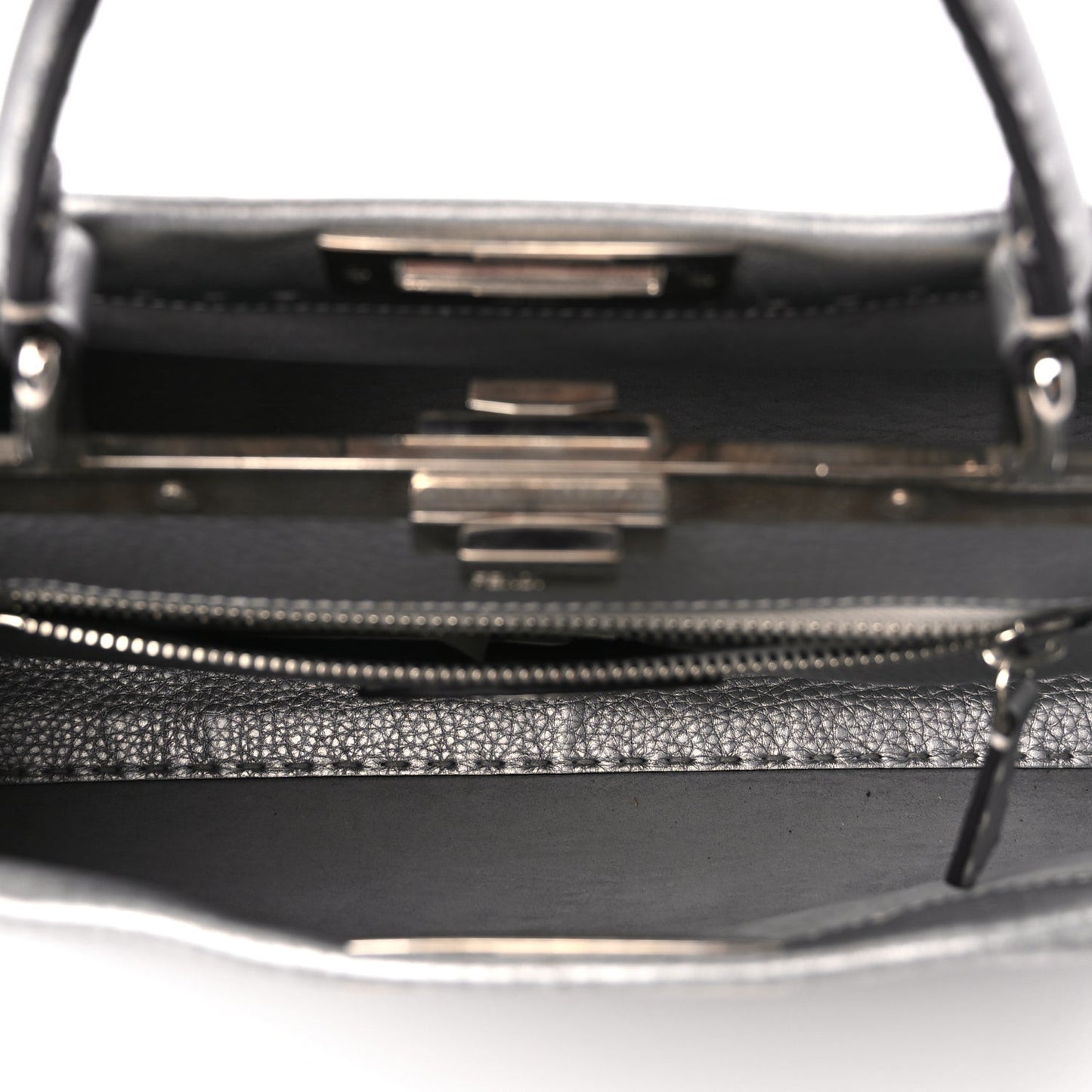 Cuoio Romano Lux Selleria Medium Peekaboo Iconic Satchel Argento
