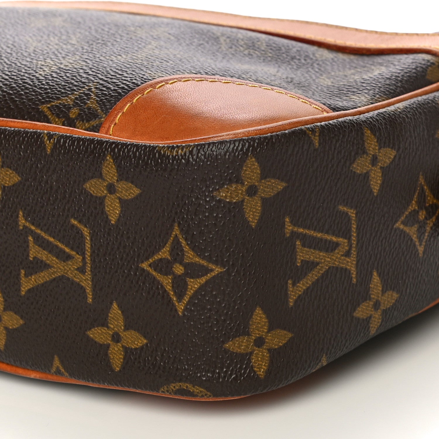 Louis Vuitton Monogram Compiegne 28 10 of 22