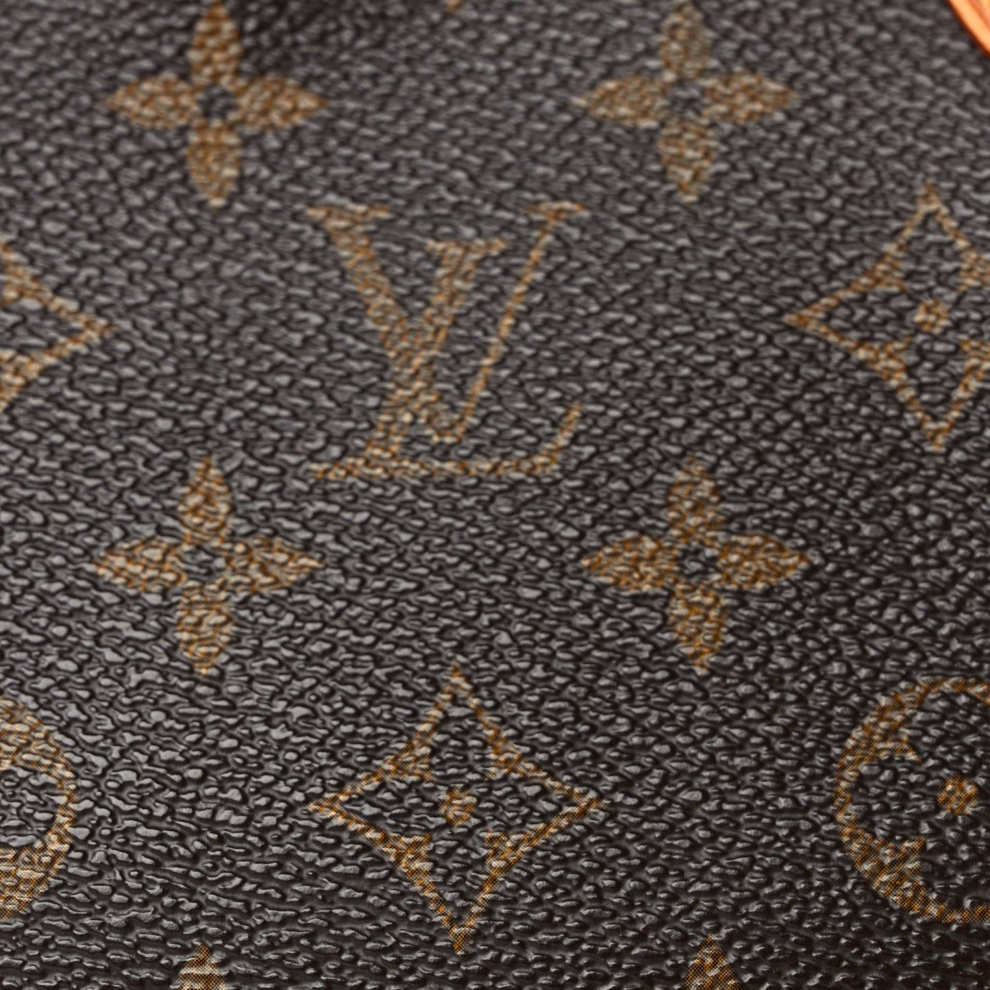 Monogram Petit Bucket 23
