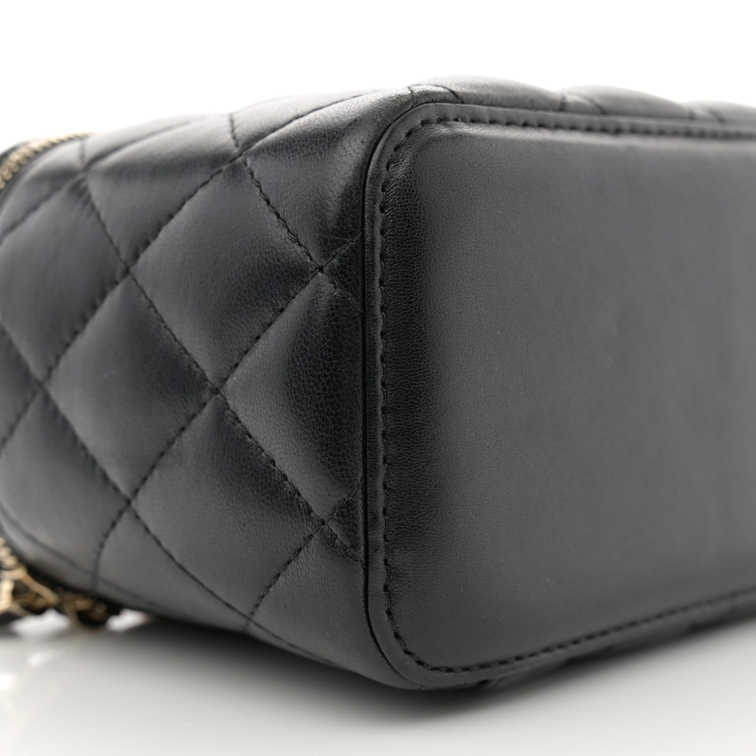 Chanel Lambskin Quilted Pearl Crush Small Vanity Case With Chain Black 9 of 11