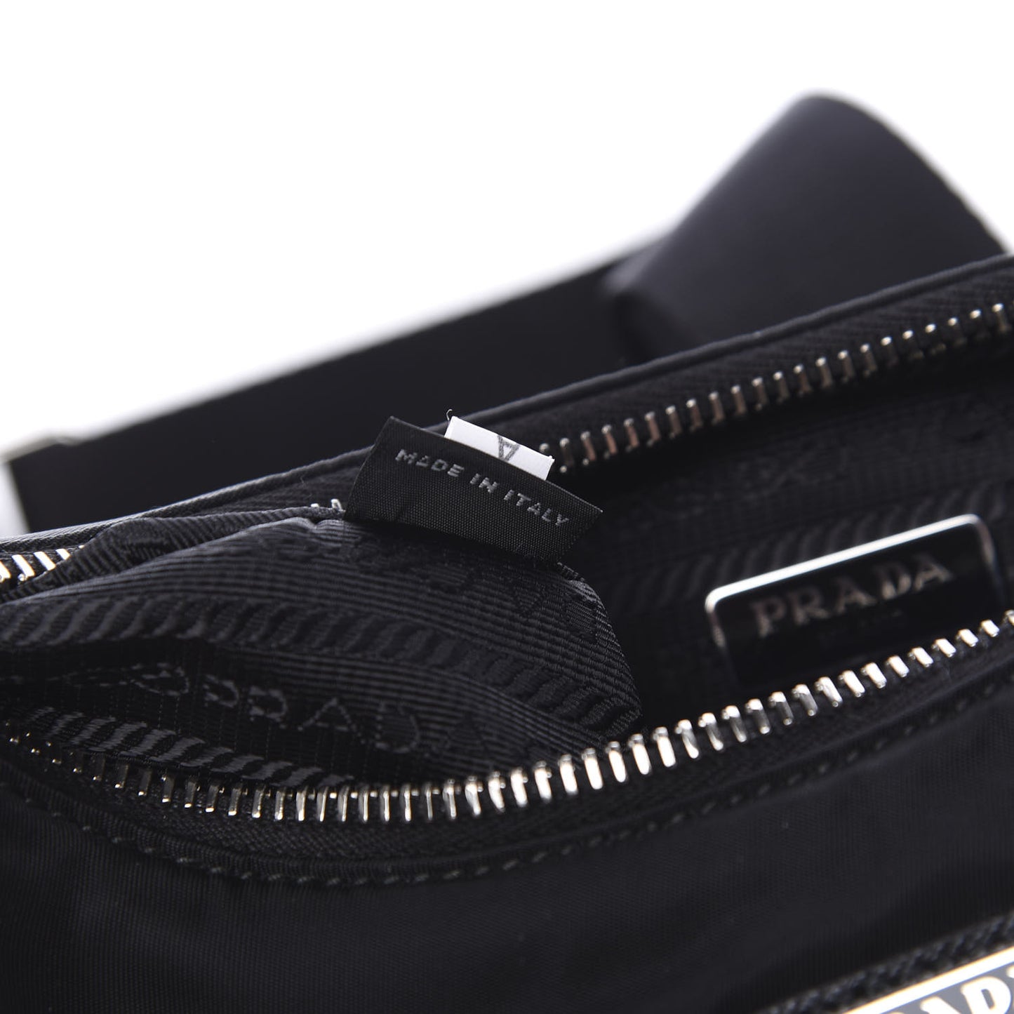 Nylon Re-Edition 2005 Shoulder Bag Black