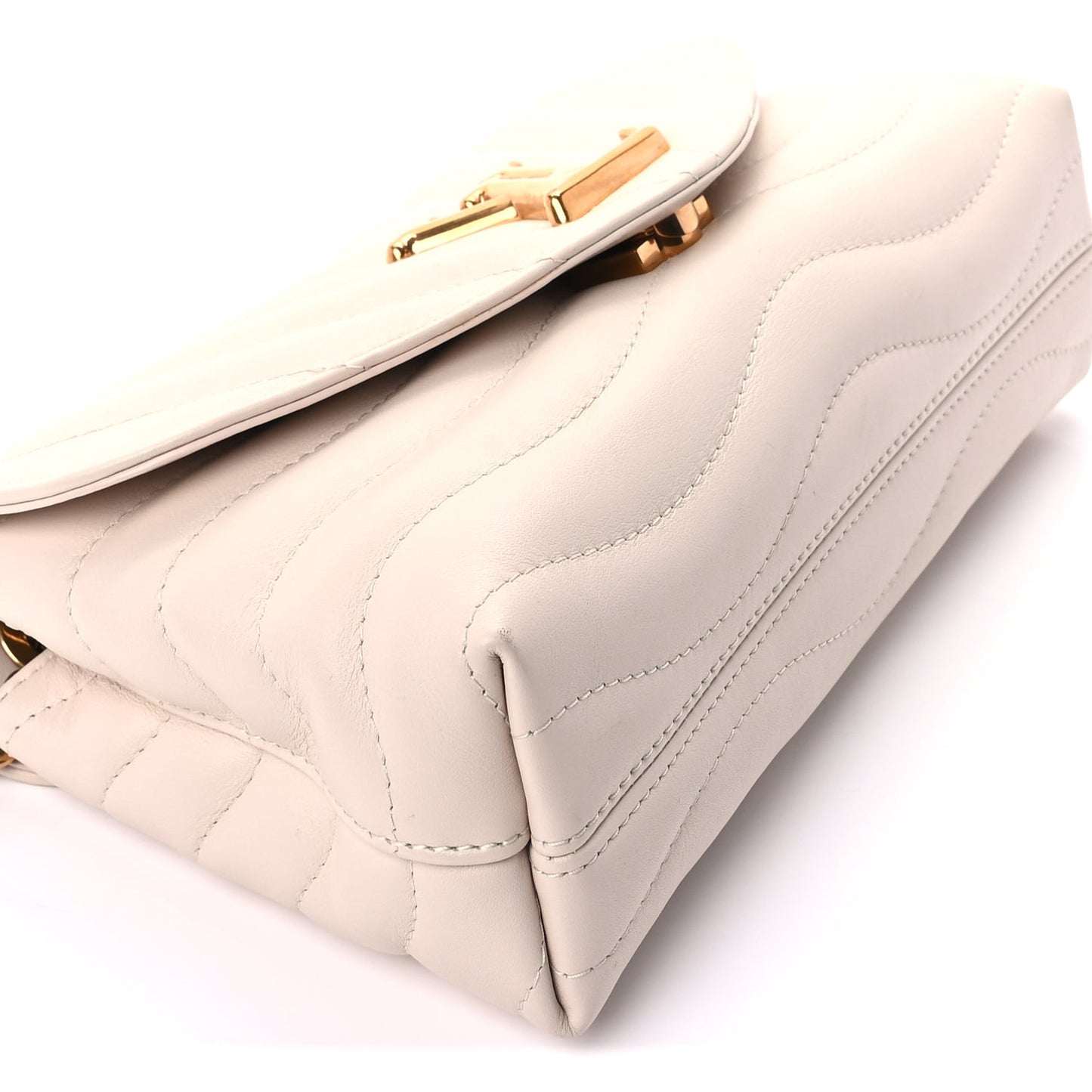 Calfskin New Wave Chain Bag MM NM Ivory