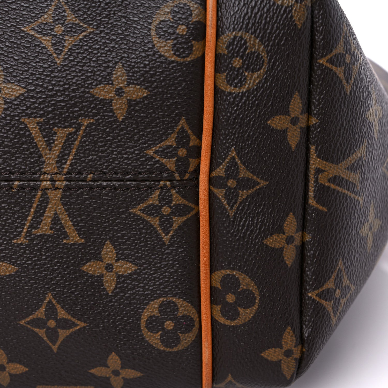 Louis Vuitton Monogram Totally MM 13 of 29