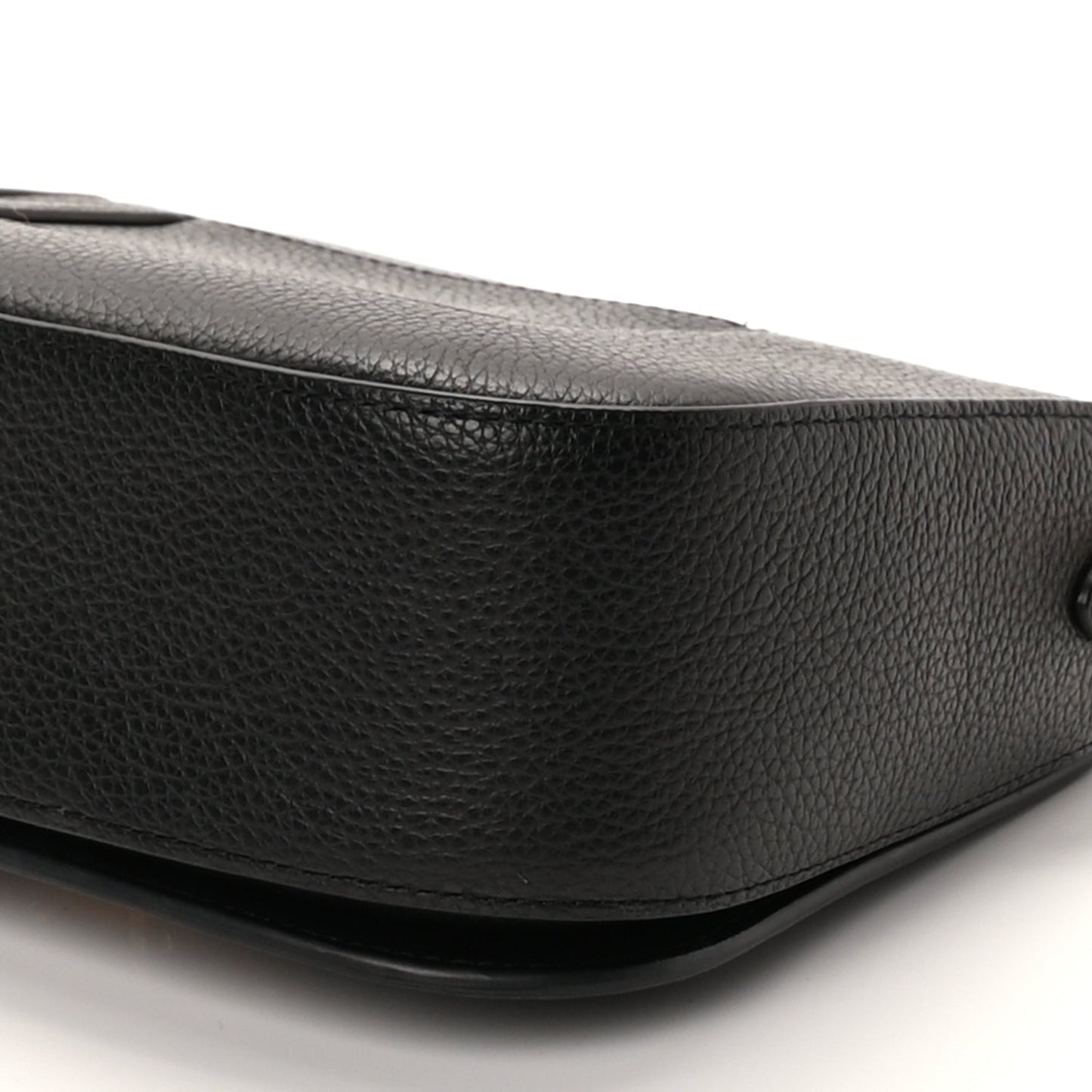 Small Classic Grain Calfskin Small Darley Satchel Black