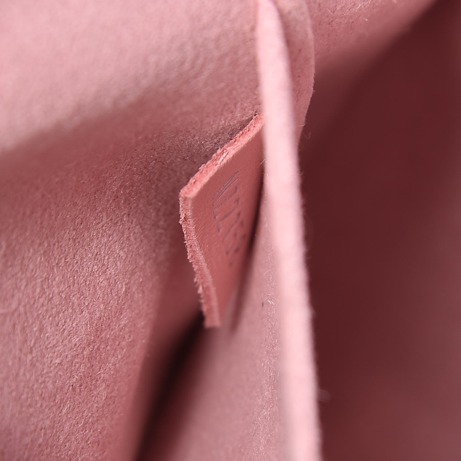 Louis Vuitton Calfskin New Wave Chain PM Smoothie Pink 8 of 9