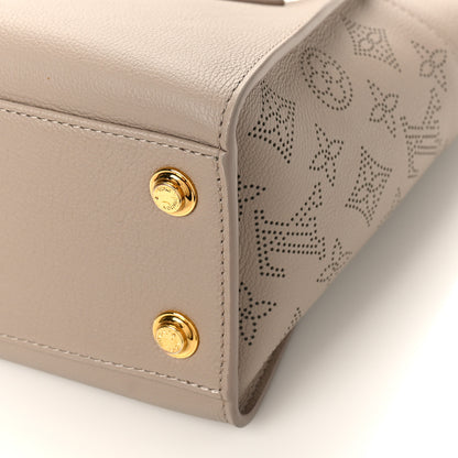 Louis Vuitton Mahina On My Side PM Galet 8 of 8