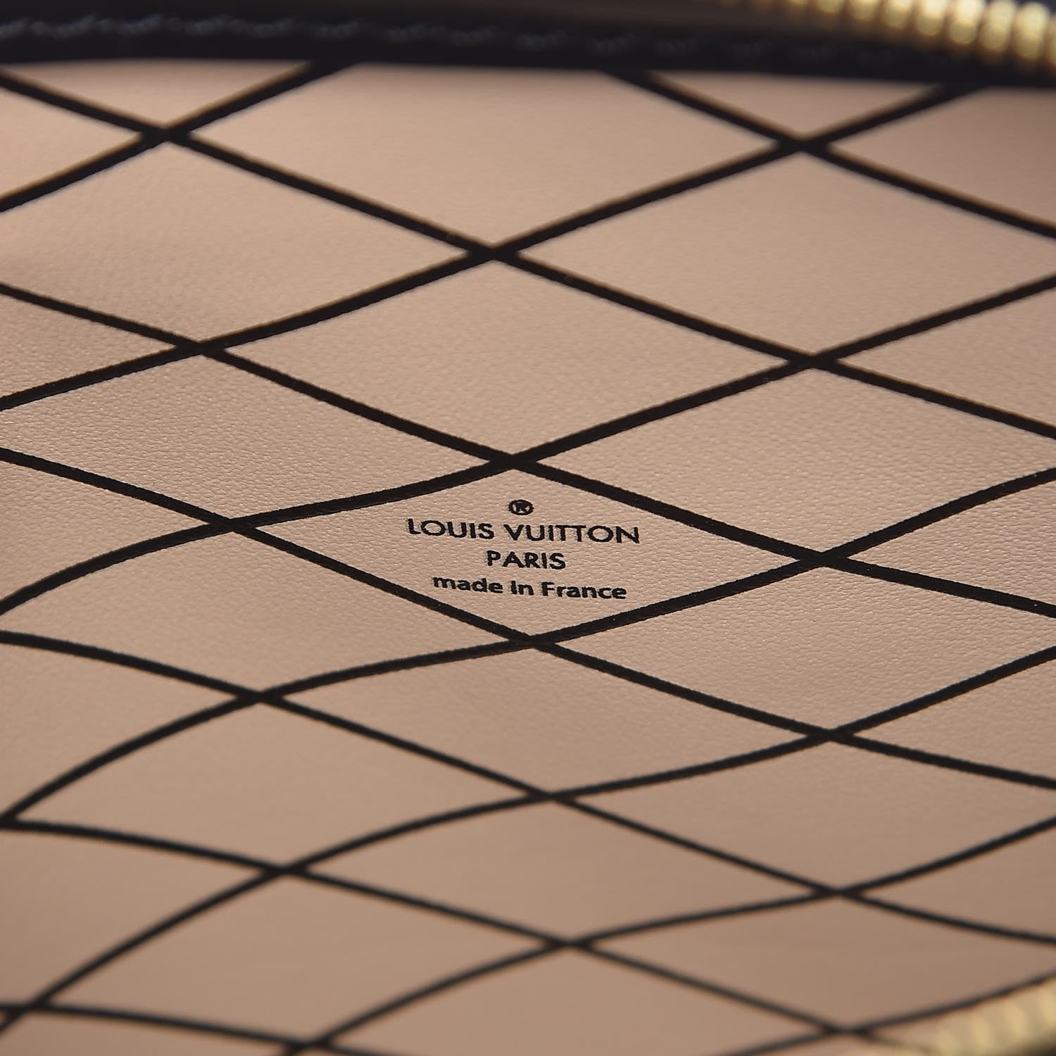 Louis Vuitton Epi Trunk Clutch White 6 of 7