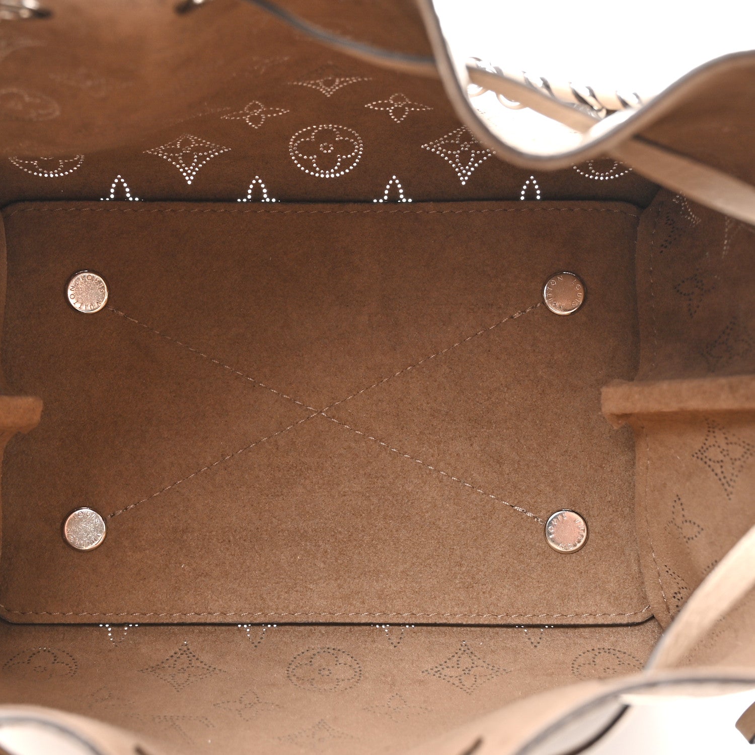 Louis Vuitton Mahina Bella Galet 5 of 12