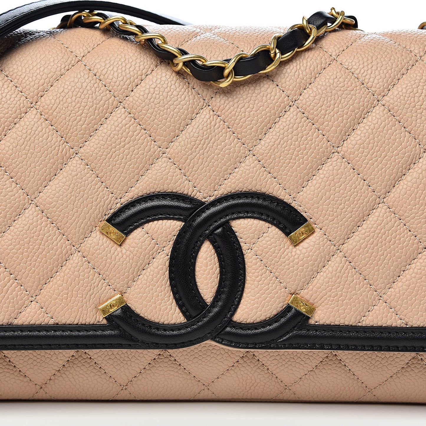 Caviar Quilted Medium CC Filigree Flap Beige Black