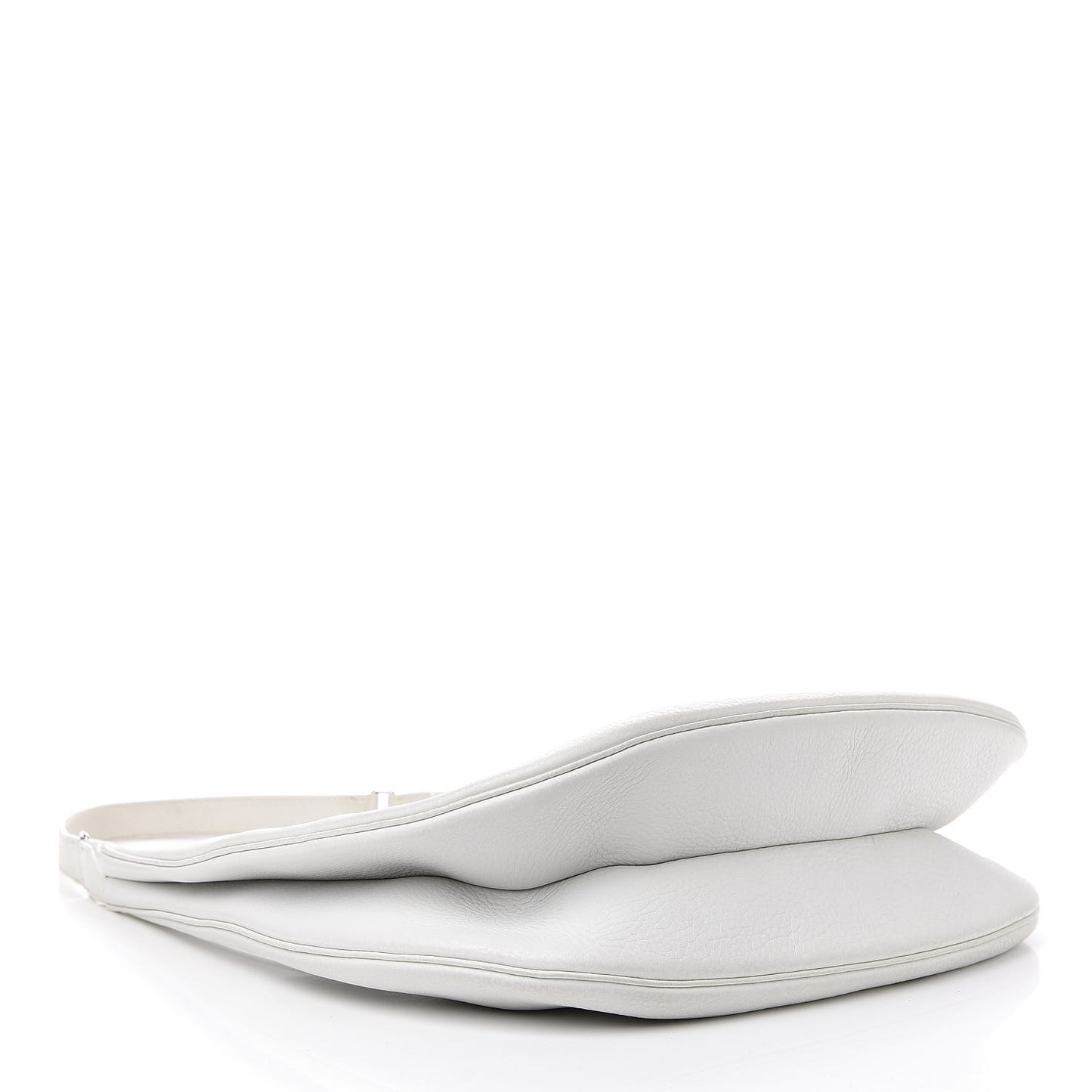 Taurillon Clemence Gao White