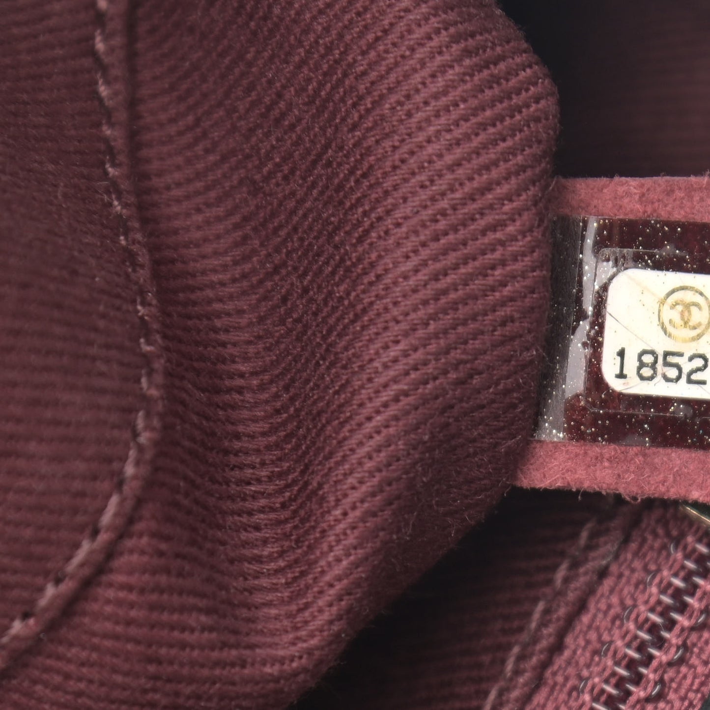 Iridescent Grained Calfskin Quilted Globe Trotter Vanity Case Black