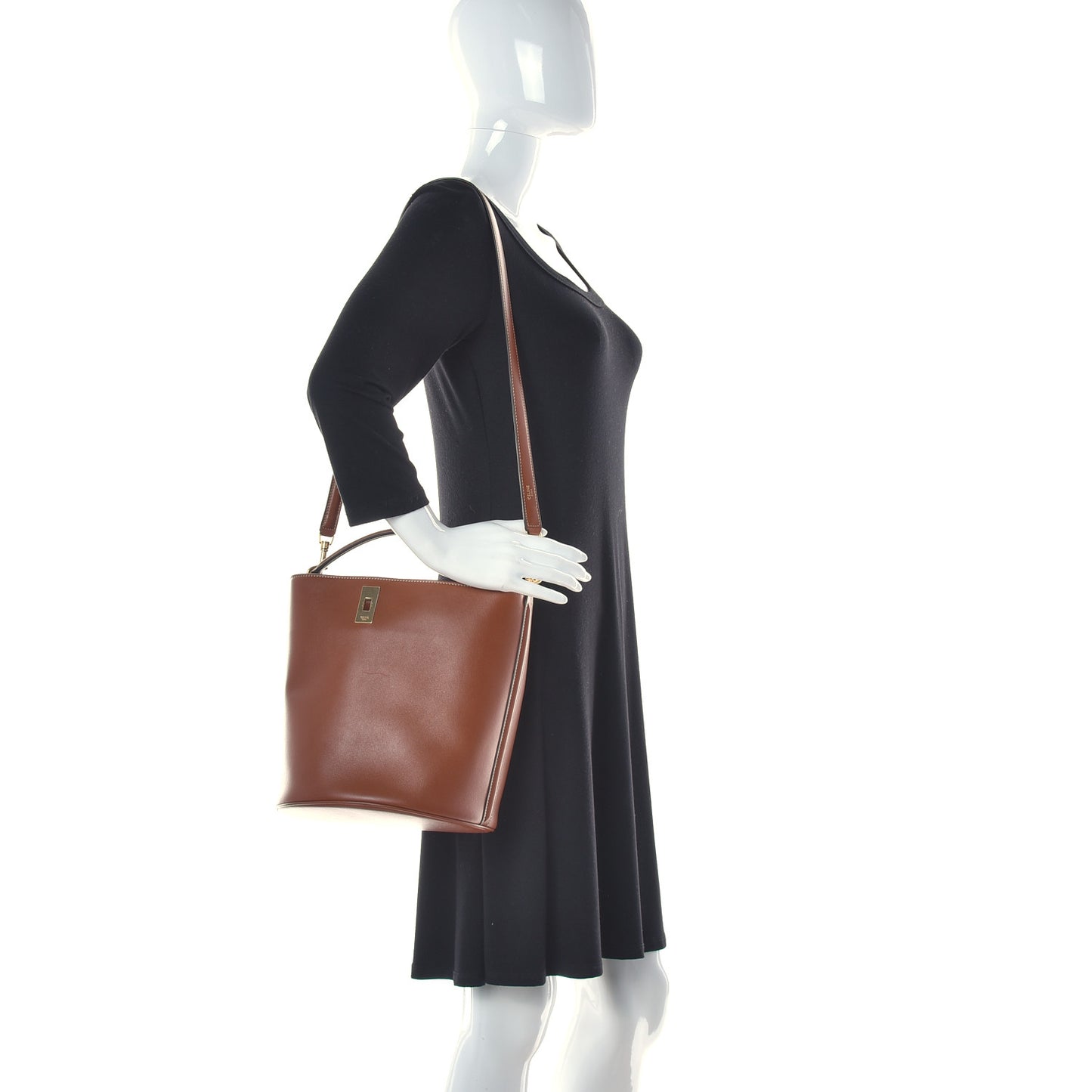 Smooth Calfskin Bucket 16 Bag Tan