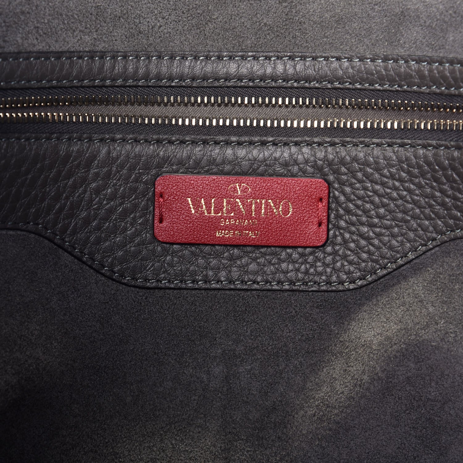 Valentino Garavani Grained Calfskin Rockstud Shoulder Tote Graphite 6 of 8