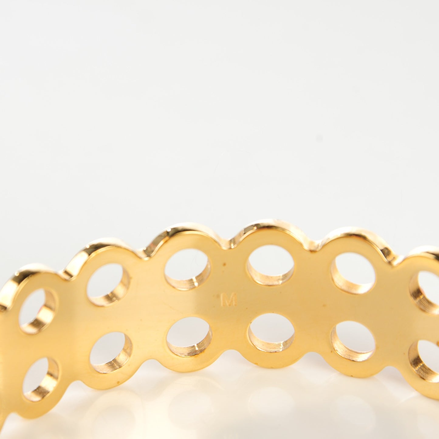 Hide and Seek Bracelet Gold