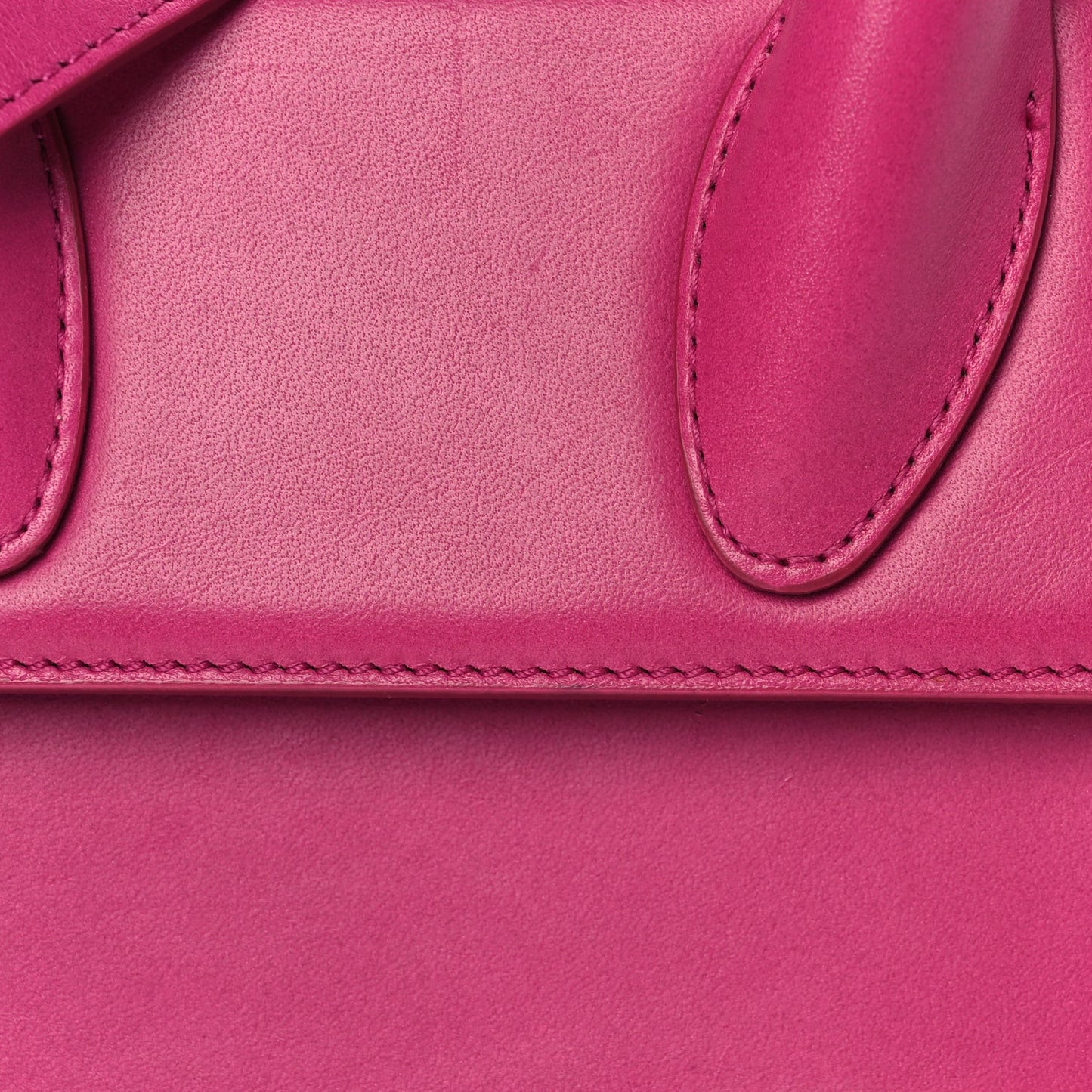 Smooth Calfskin Le Chiquito Moyen Dark Pink