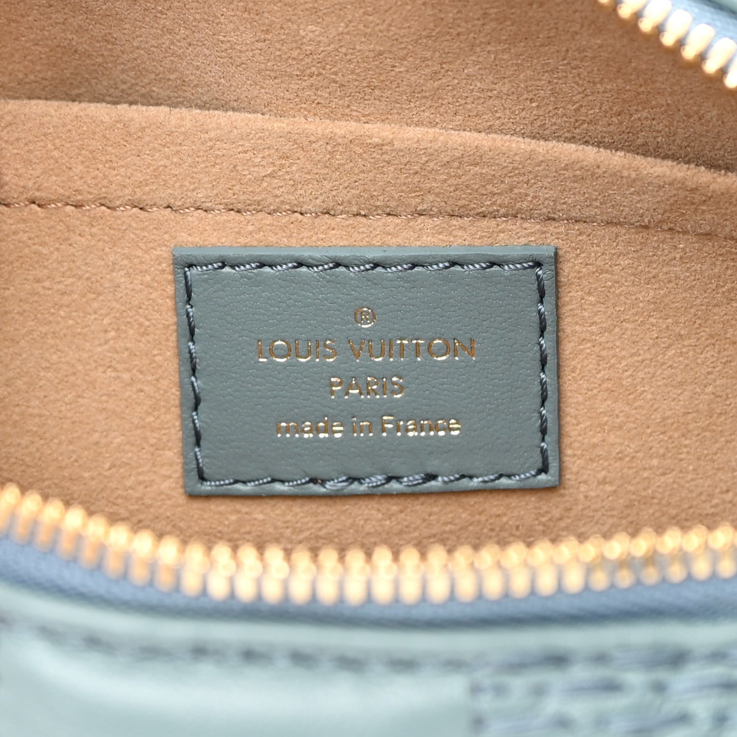 Lambskin Damier Quilt Troca PM Glacier