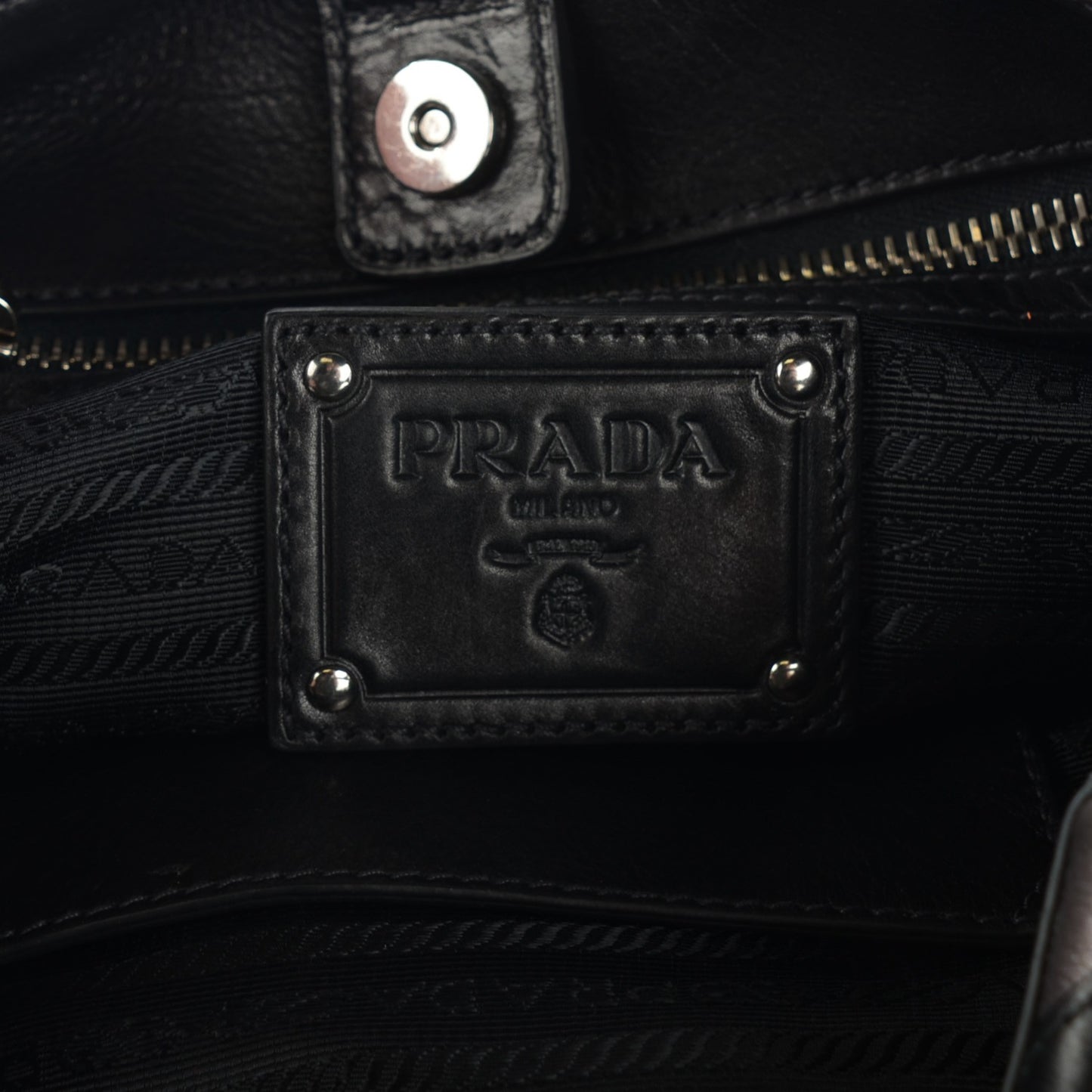 Vitellino Mordo Hobo Grafite