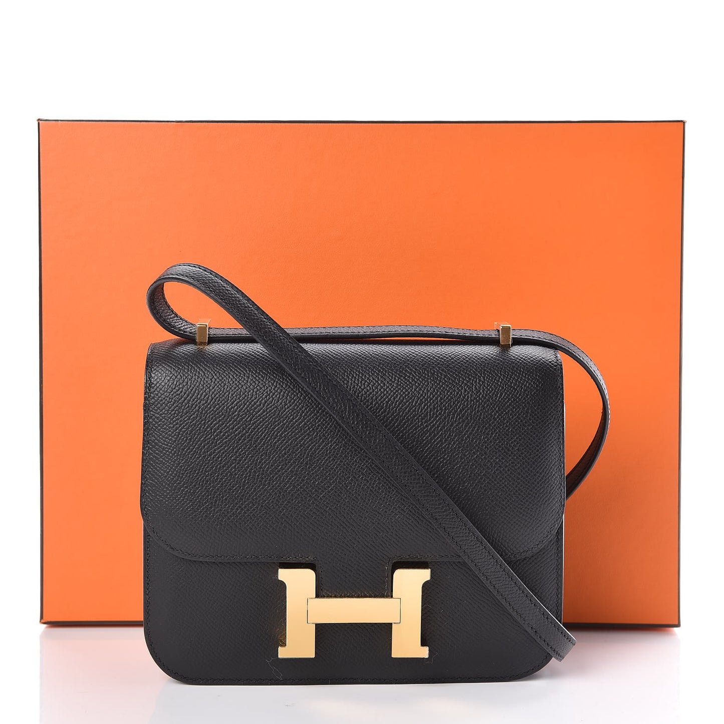 Epsom Constance 18 Black