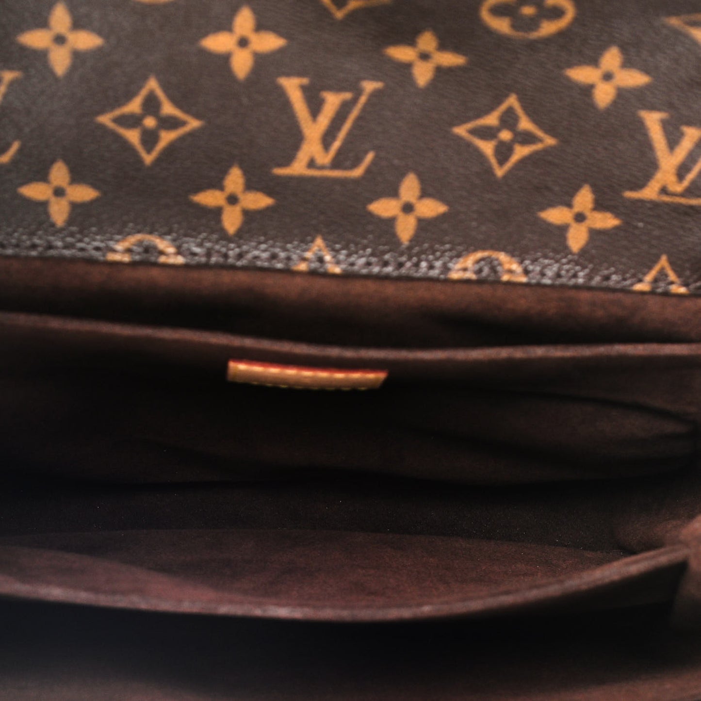Monogram Pochette Metis
