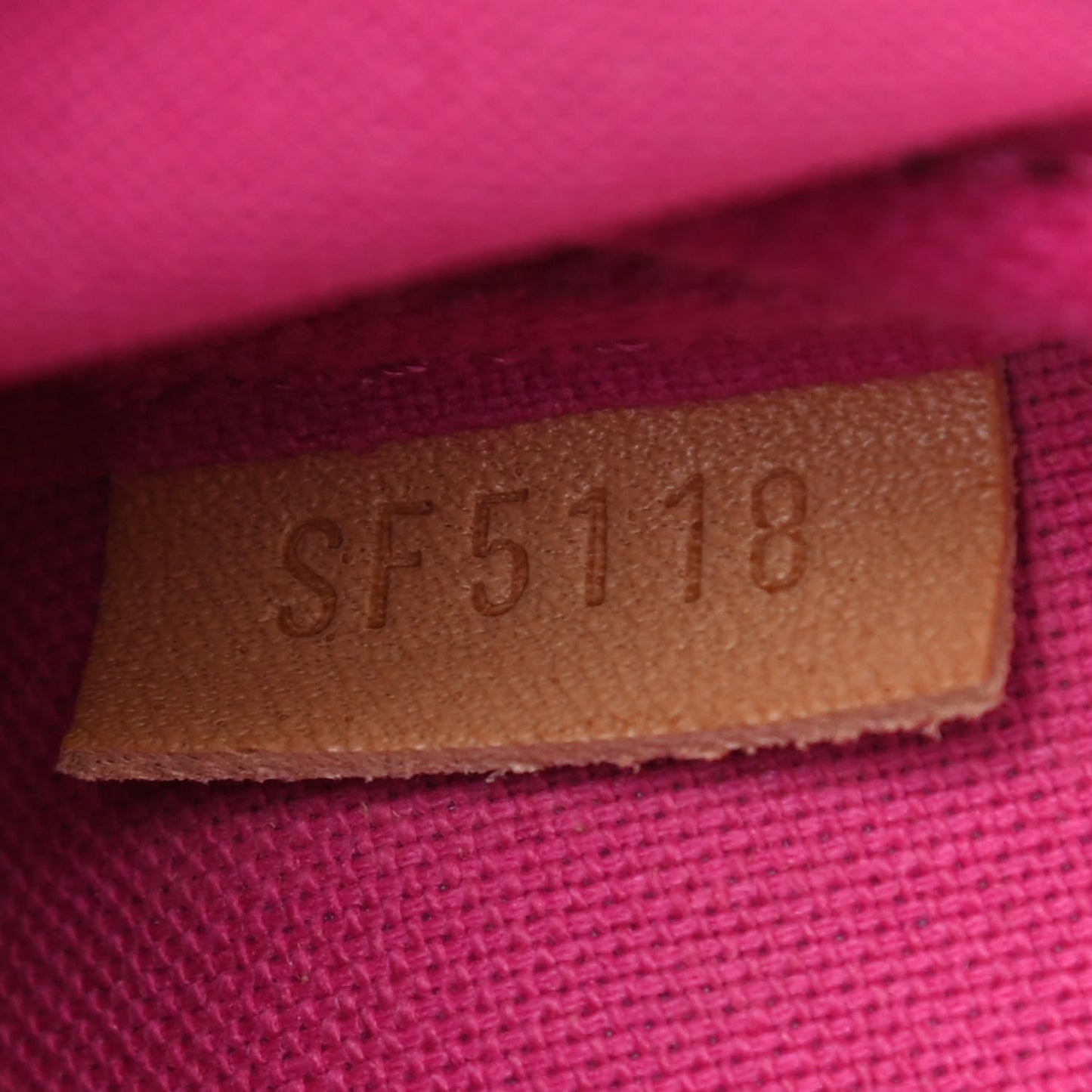 Monogram 2018 Christmas Animation Mini Bears Pochette Accessories