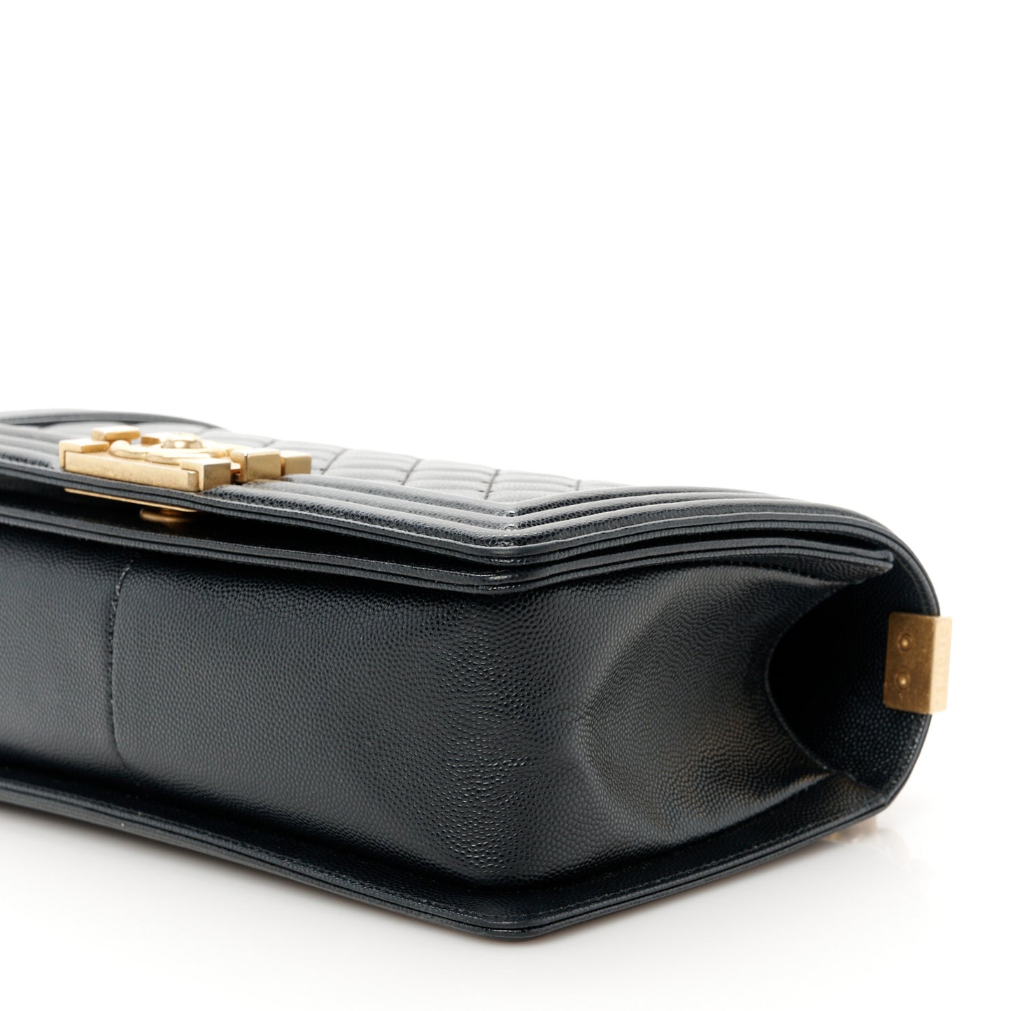 Caviar Quilted Medium Boy Flap Black