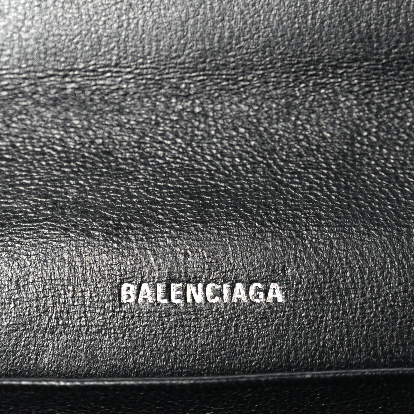 Grained Calfskin Logo Cash Phone Holder Wallet On Chain Black