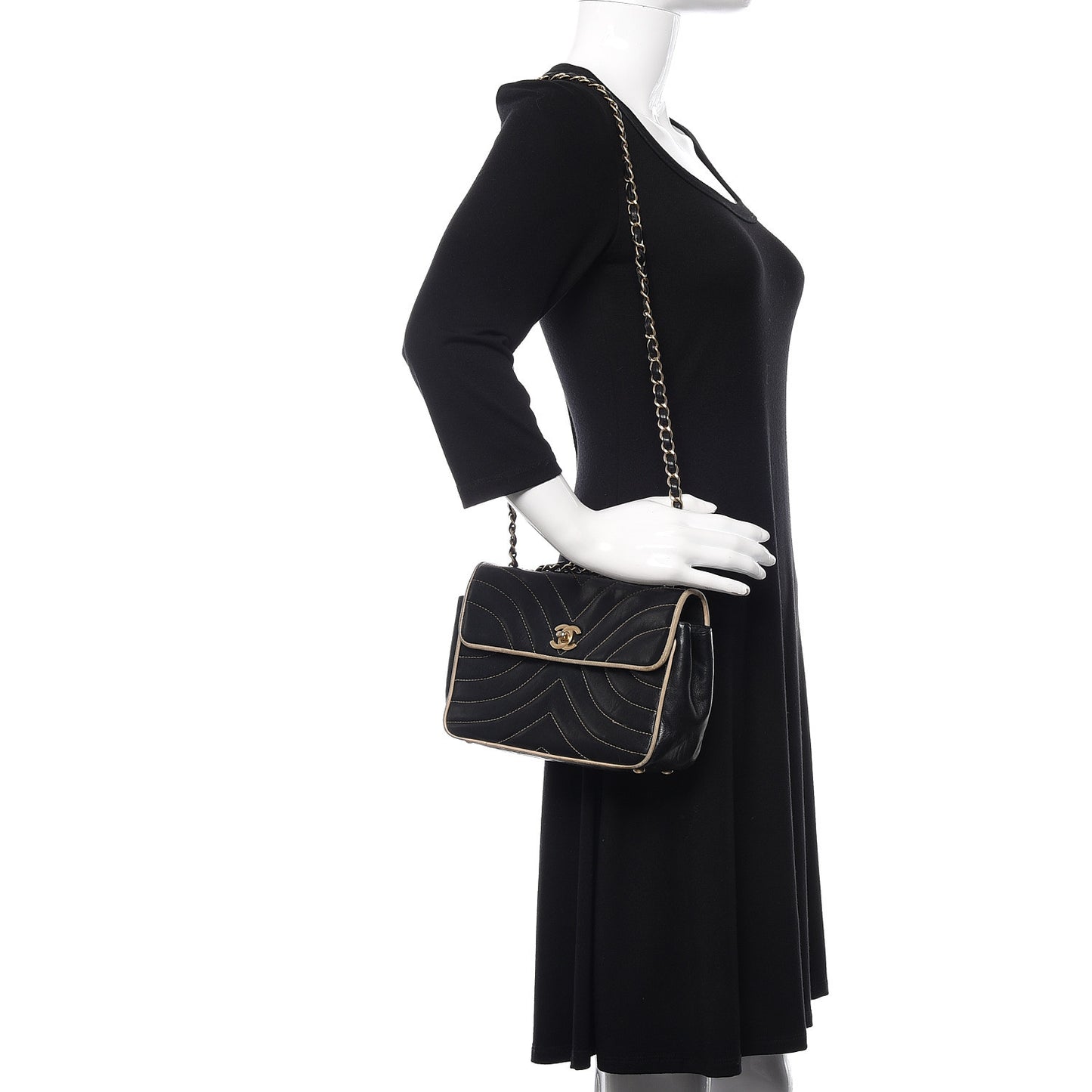 Lambskin Chevron Small Single Flap Bag Black Beige