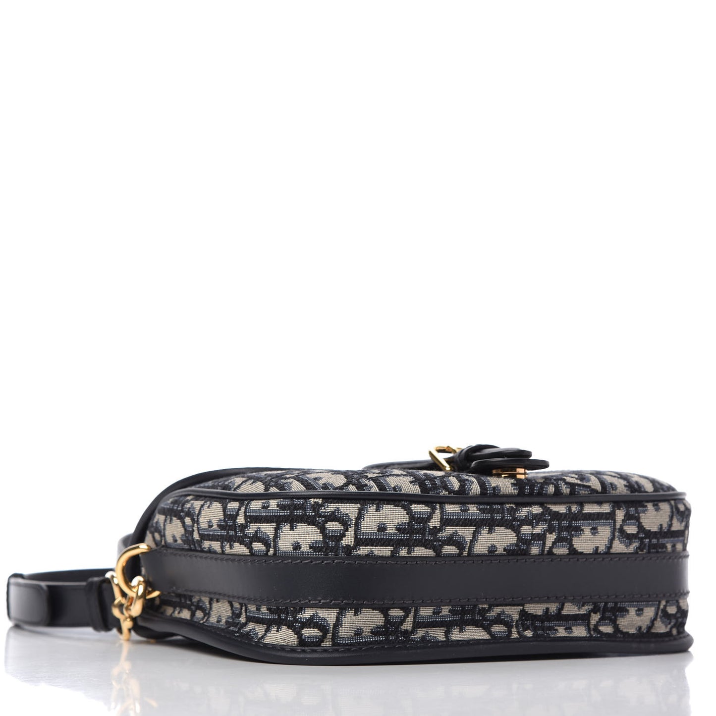 Oblique Medium Bobby Flap Blue