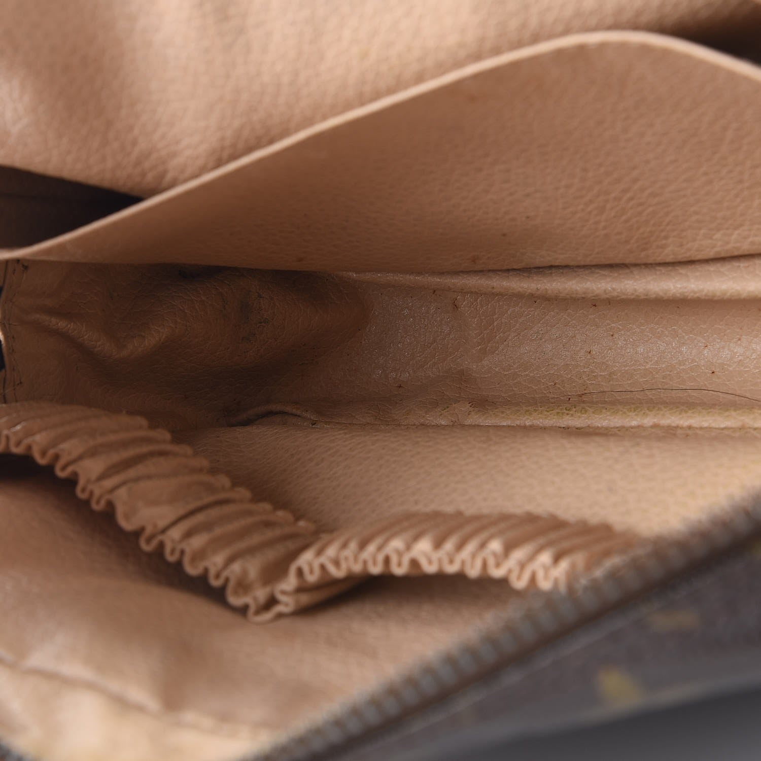 Louis Vuitton Monogram Trousse Toilette 23 10 of 11