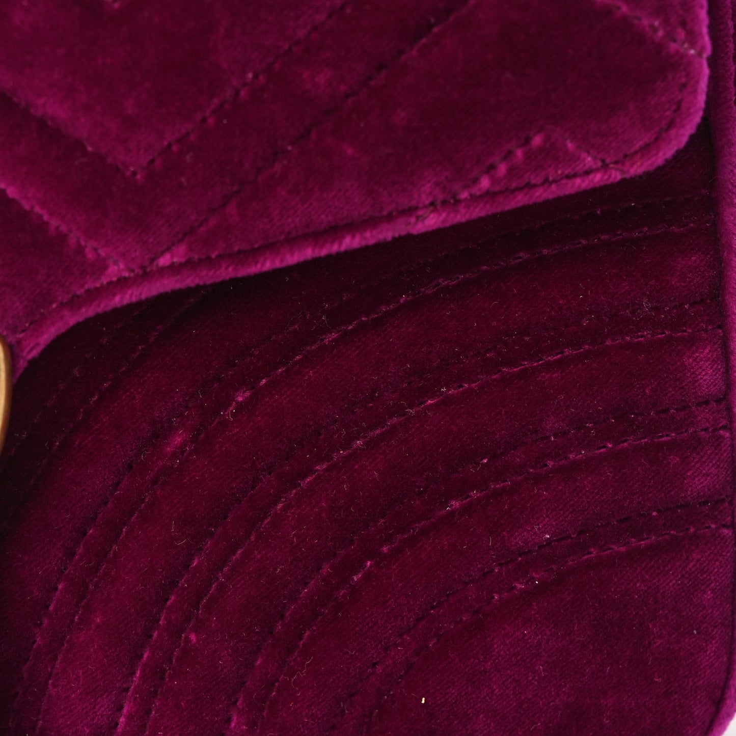 Velvet Matelasse Medium GG Marmont Shoulder Bag  Fuchsia Violet Cyclamen