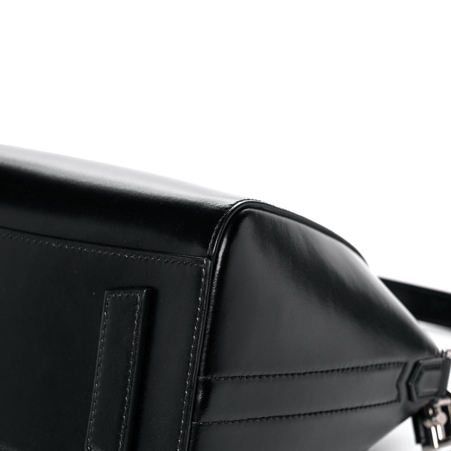 Shiny Lord Calfskin Small Antigona Black