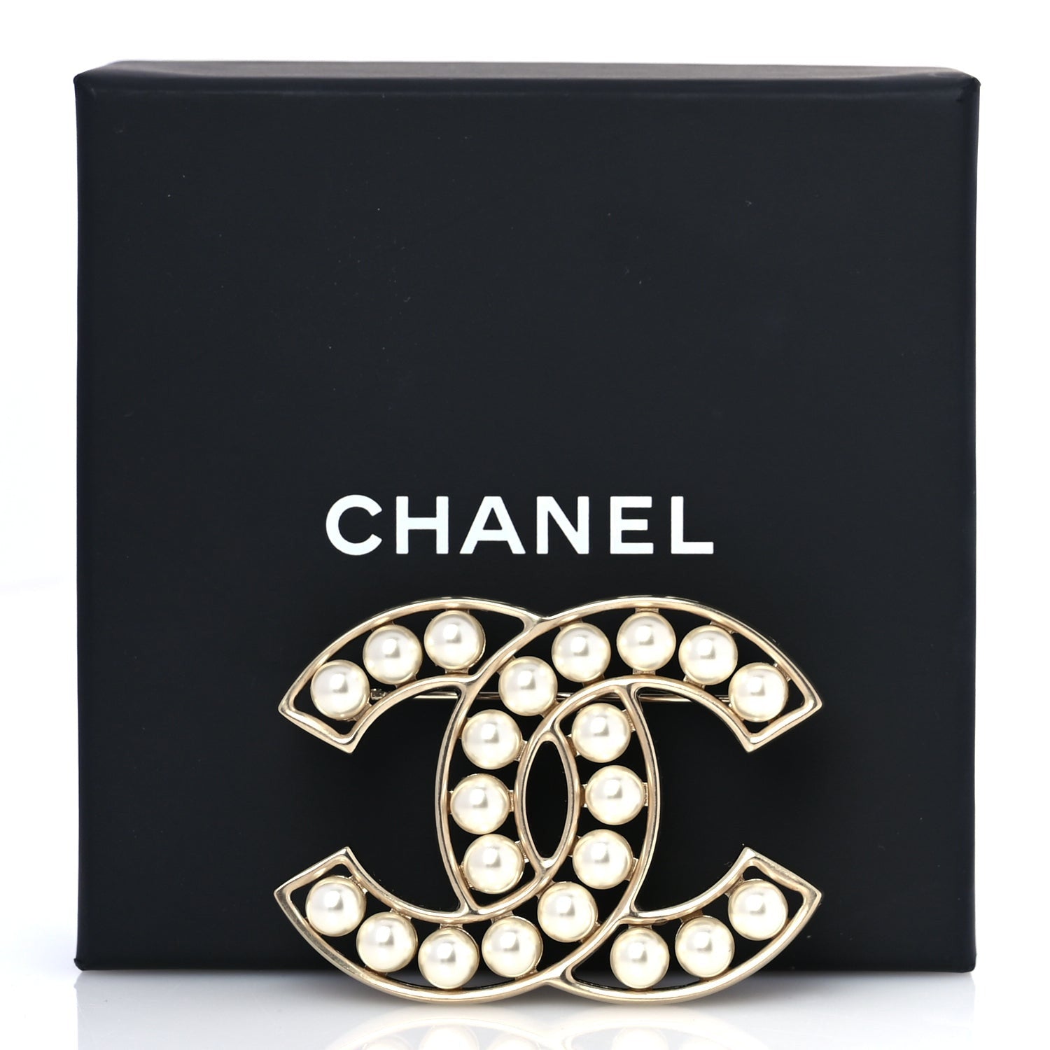 Chanel Pearl CC Brooch Light Gold 3 of 3