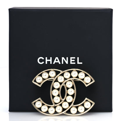Chanel Pearl CC Brooch Light Gold 3 of 3