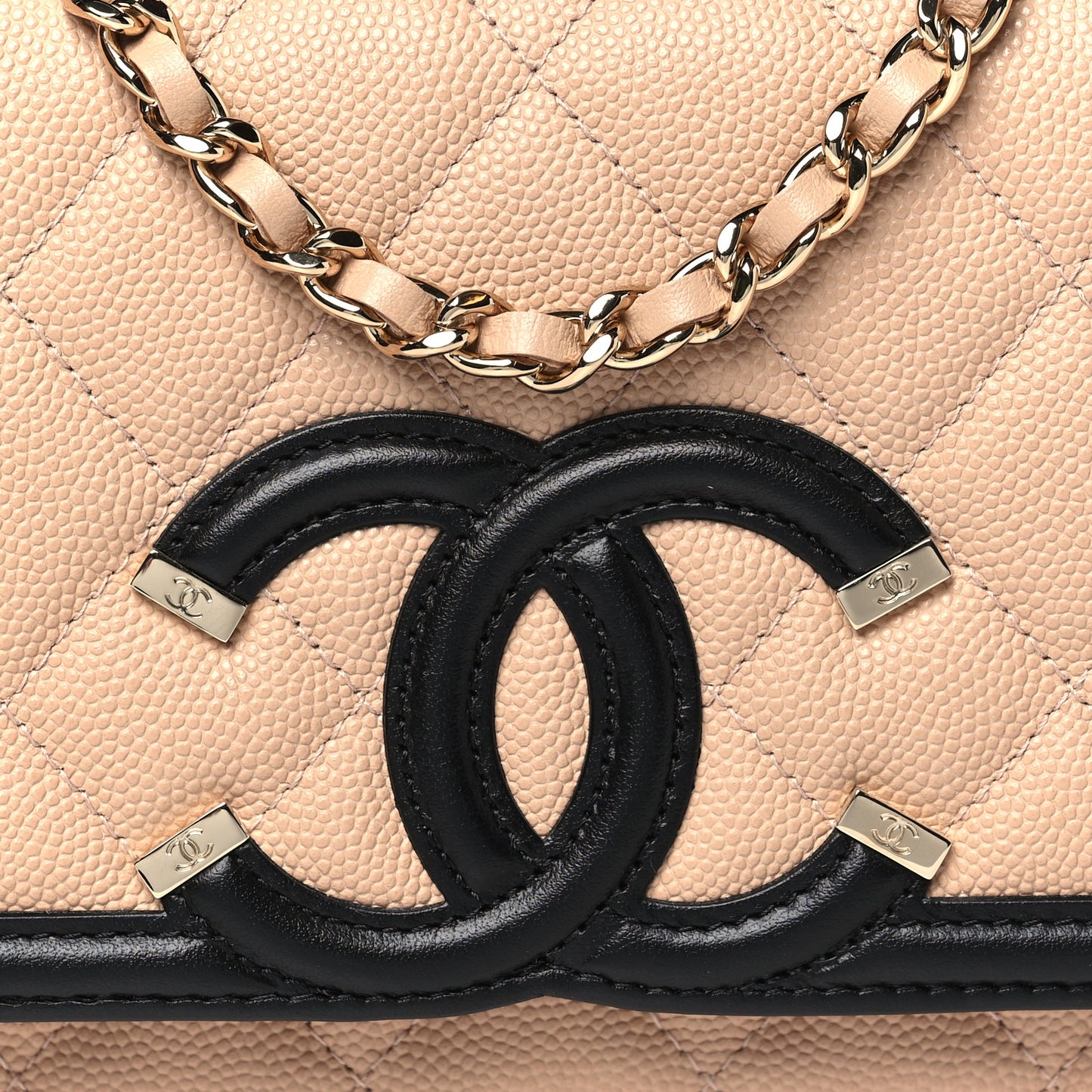 Caviar Quilted CC Filigree Wallet On Chain WOC Beige Black